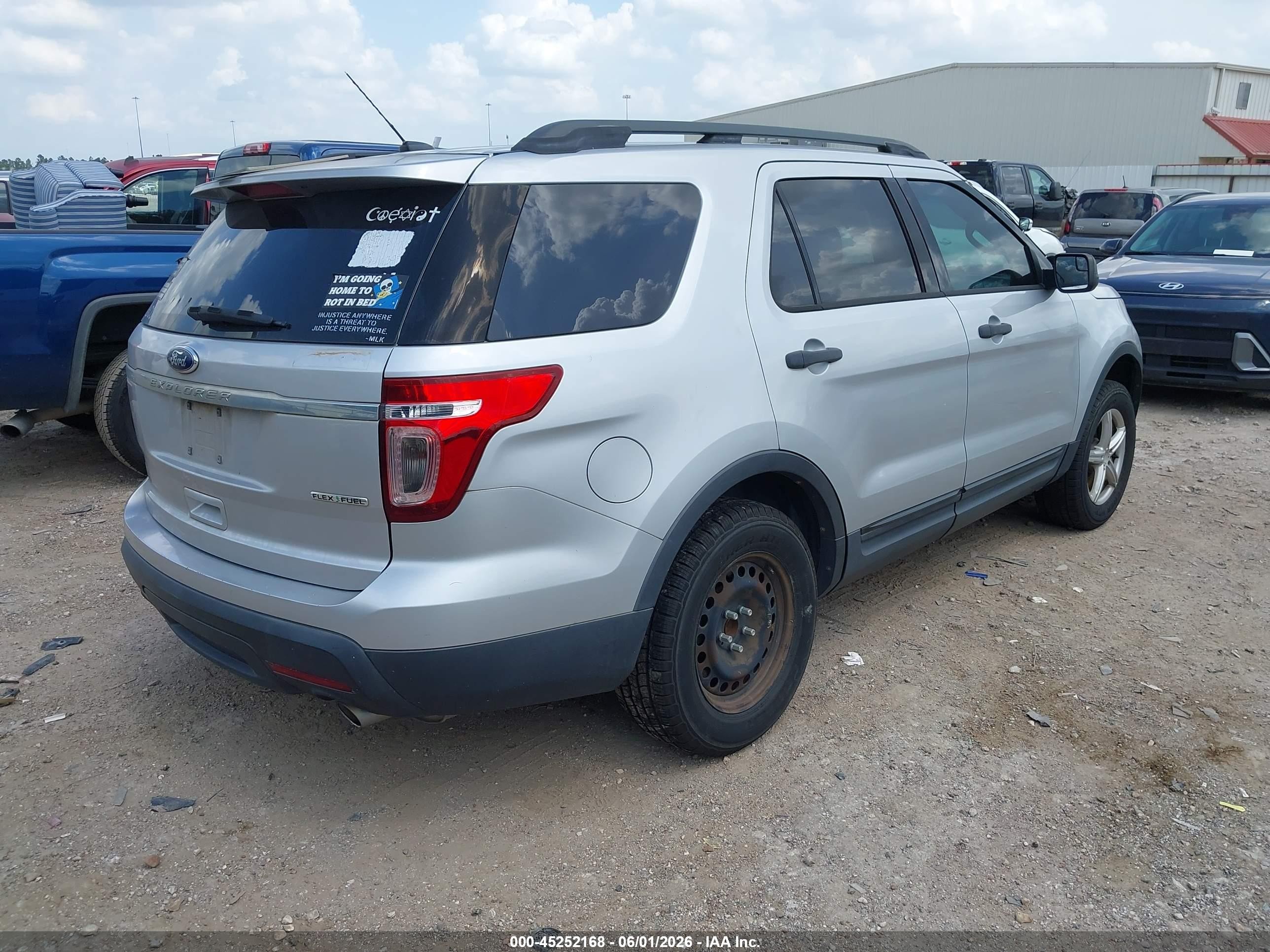 2014 Ford Explorer   Silver vin: 1FM5K7B8XEGA02795