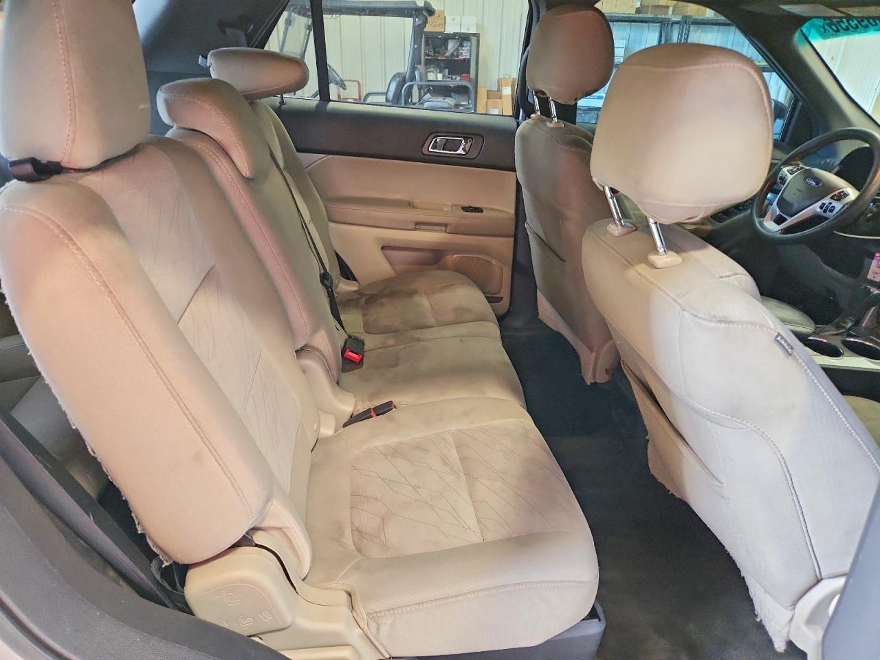 2014 Ford Explorer Silver vin: 1FM5K7B8XEGA03171