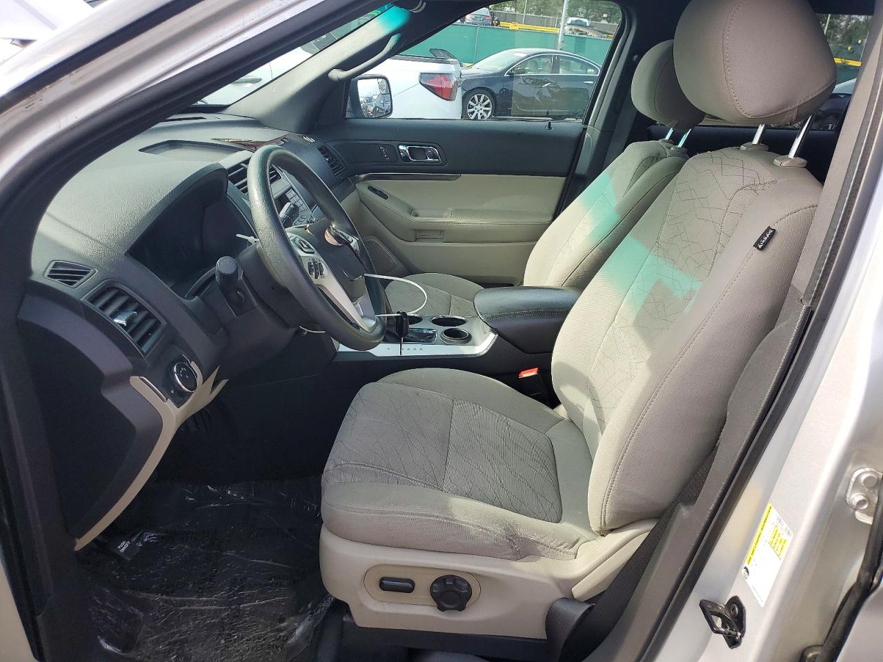 2014 Ford Explorer Silver vin: 1FM5K7B8XEGA33240