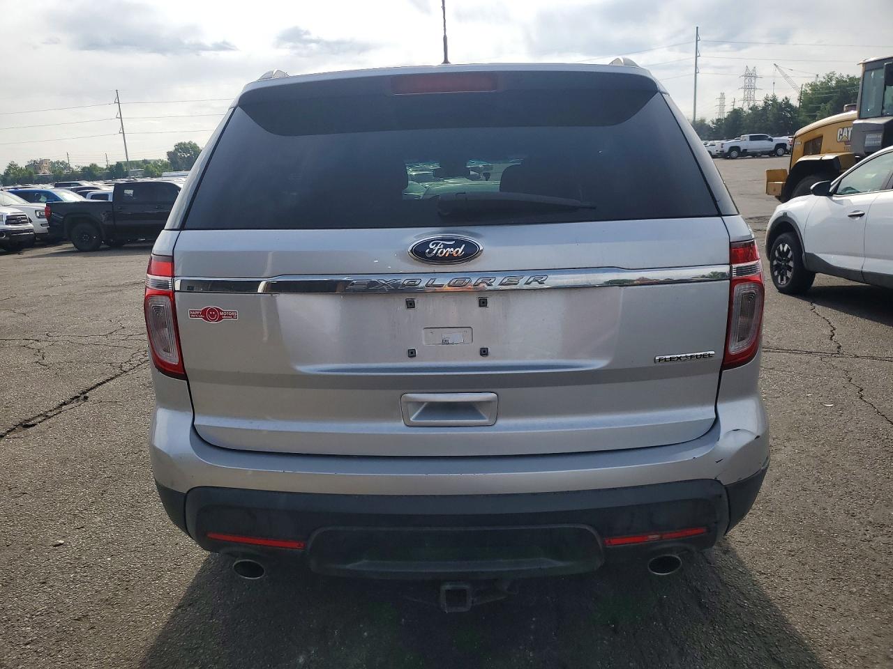 2014 Ford Explorer Silver vin: 1FM5K7B8XEGA33240