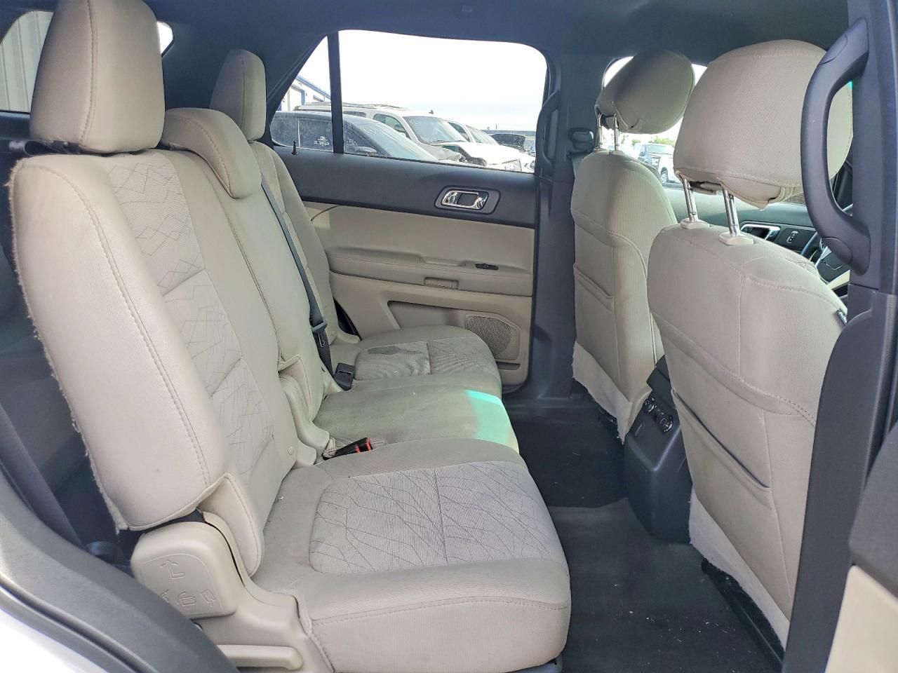 2014 Ford Explorer Silver vin: 1FM5K7B8XEGA33240