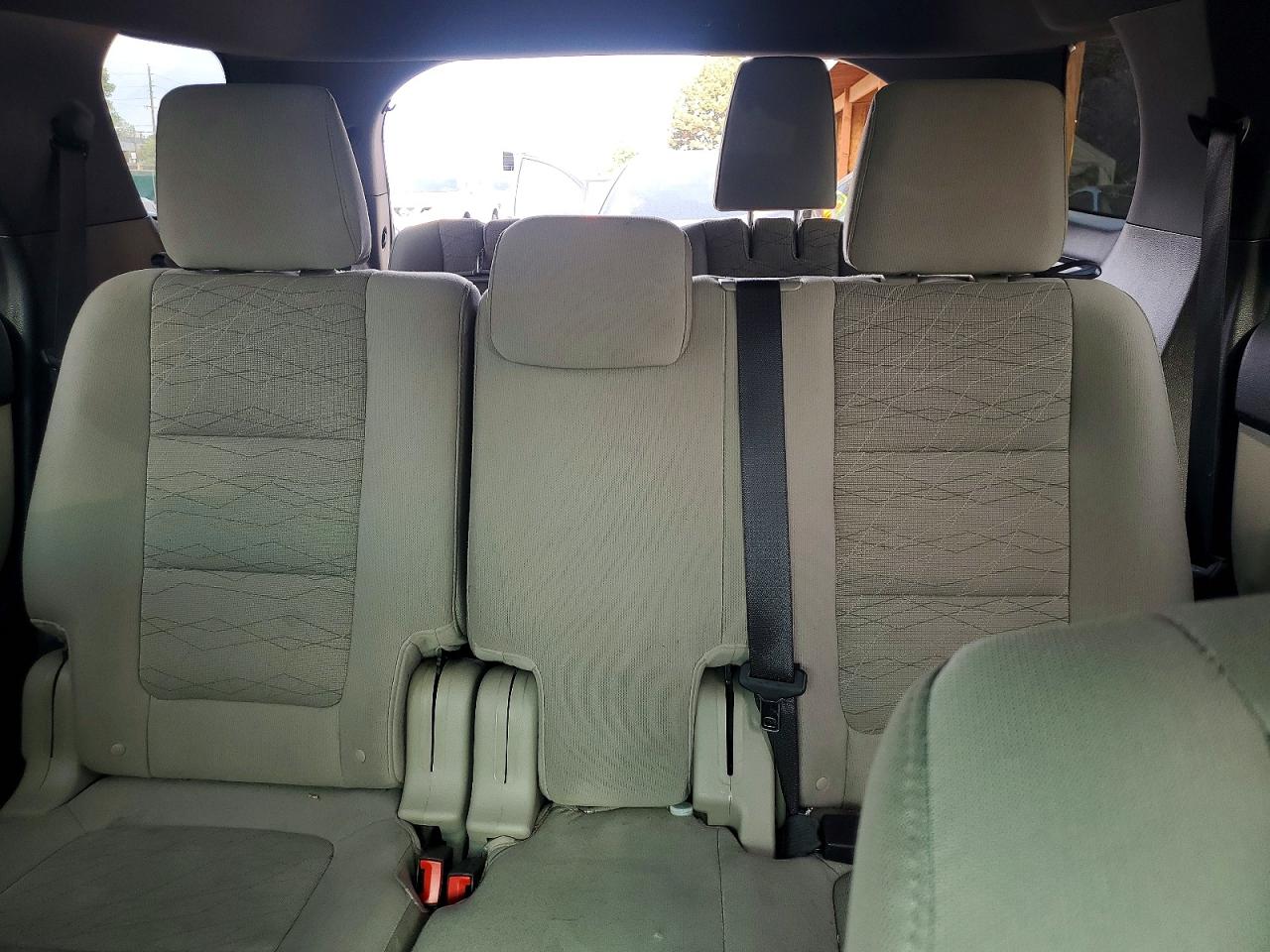 2014 Ford Explorer Silver vin: 1FM5K7B8XEGA33240