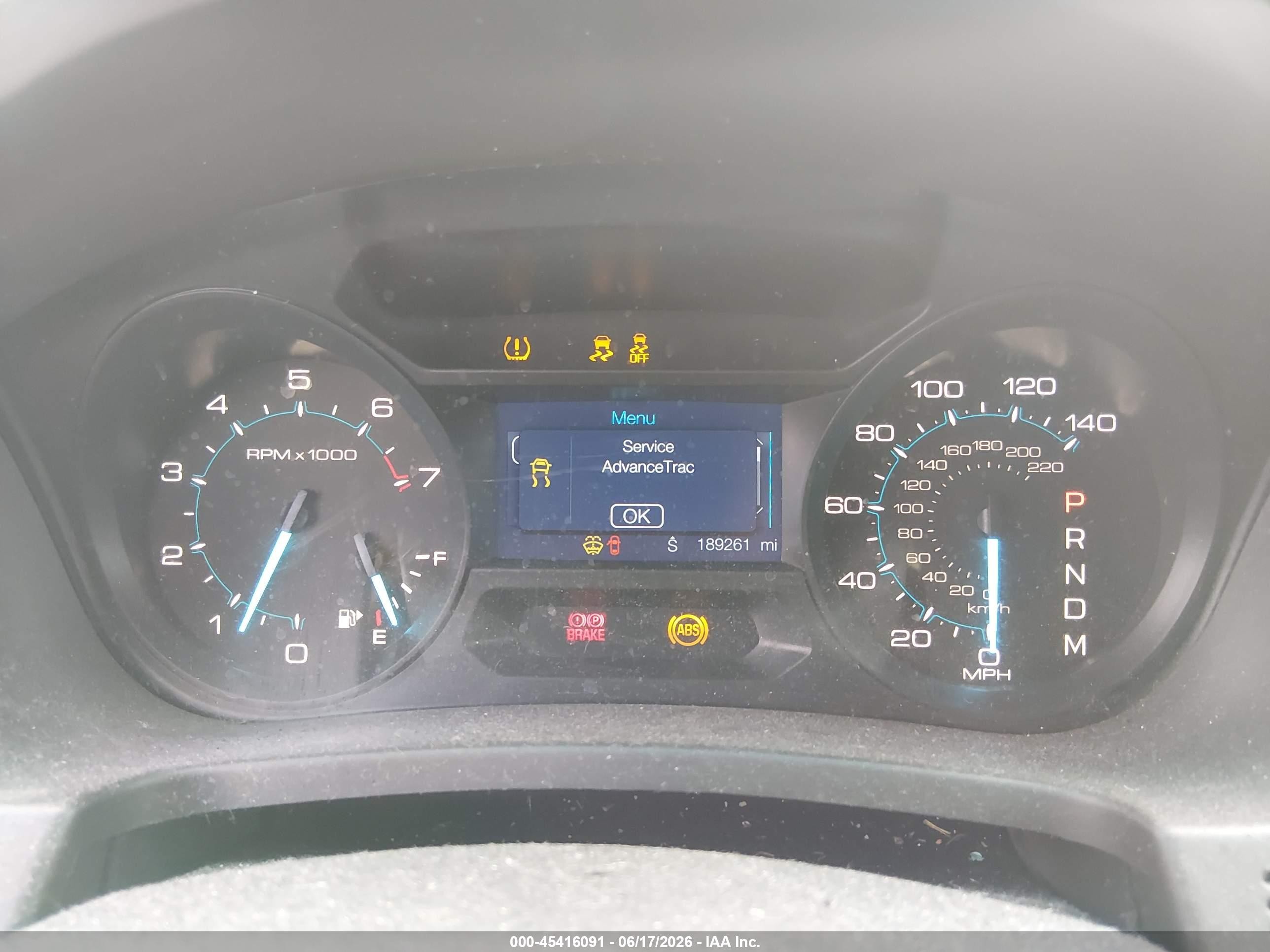2015 Ford Explorer   Серебряный vin: 1FM5K7B8XFGA33529
