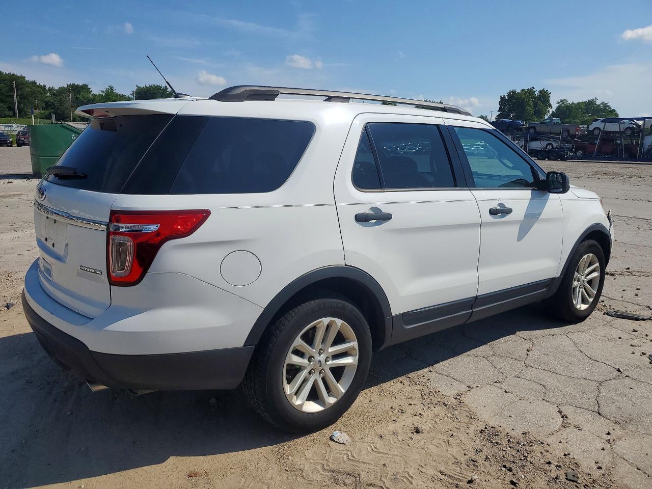 2015 Ford Explorer White vin: 1FM5K7B8XFGA64621
