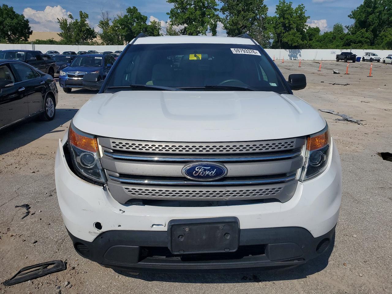 2015 Ford Explorer White vin: 1FM5K7B8XFGA64621