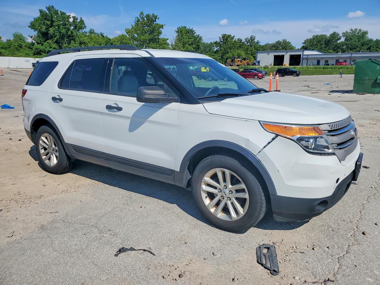 2015 Ford Explorer White vin: 1FM5K7B8XFGA64621