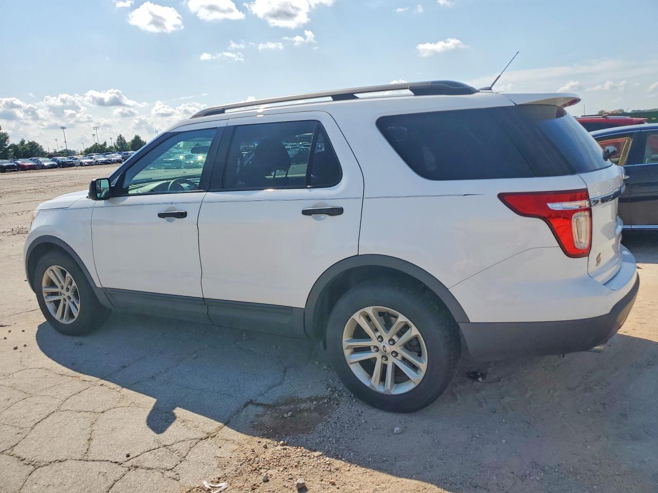 2015 Ford Explorer White vin: 1FM5K7B8XFGA64621