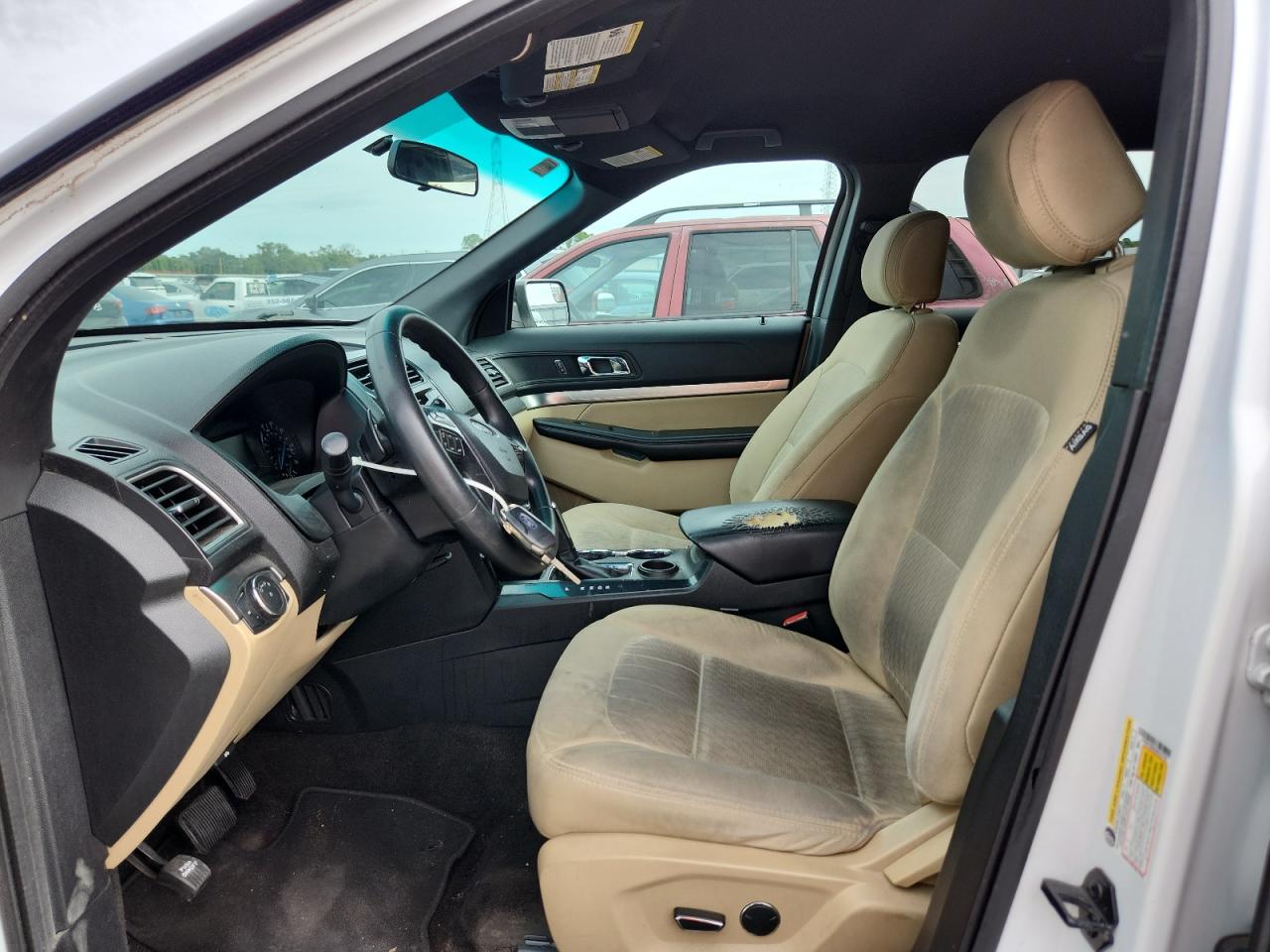 2016 Ford Explorer White vin: 1FM5K7B8XGGA32740