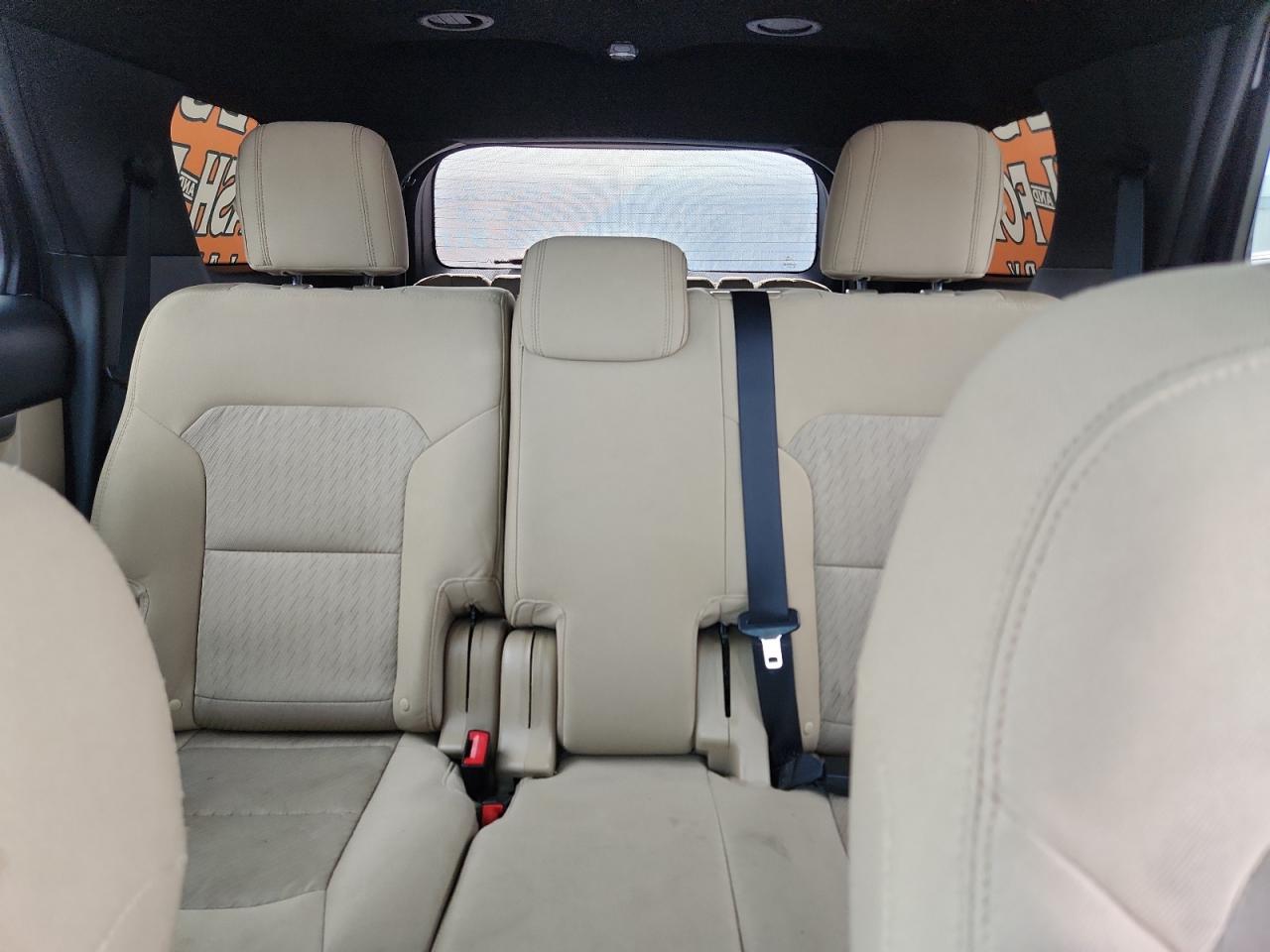 2016 Ford Explorer White vin: 1FM5K7B8XGGA32740