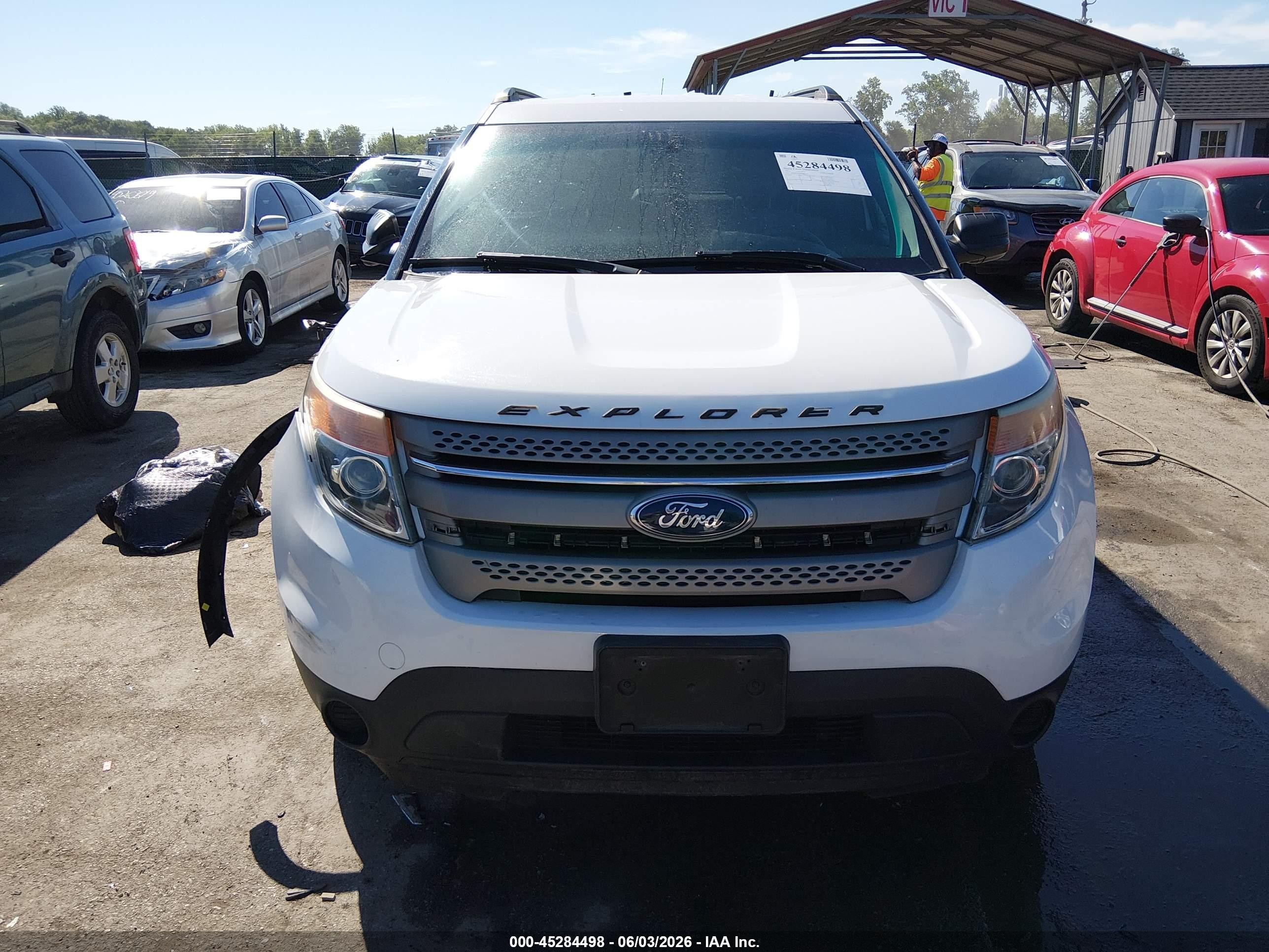 2015 Ford Explorer White vin: 1FM5K7B91FGB03783
