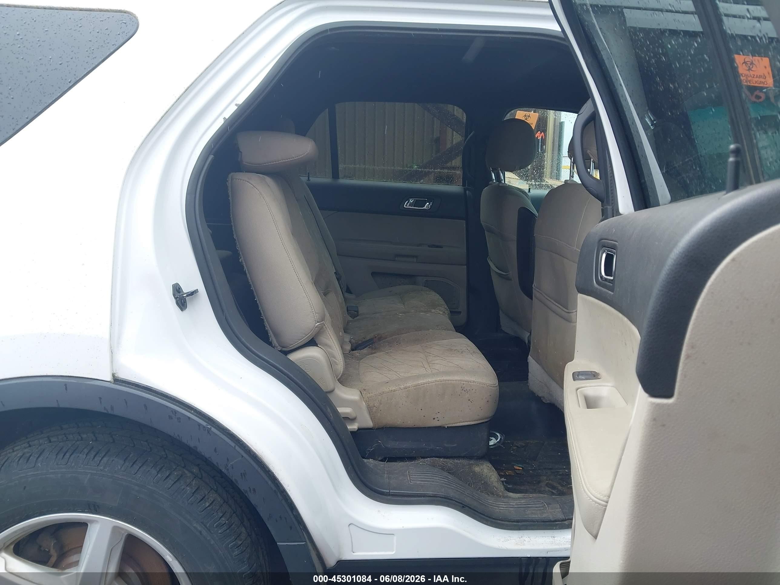 2013 Ford Explorer   White vin: 1FM5K7B94DGA42832