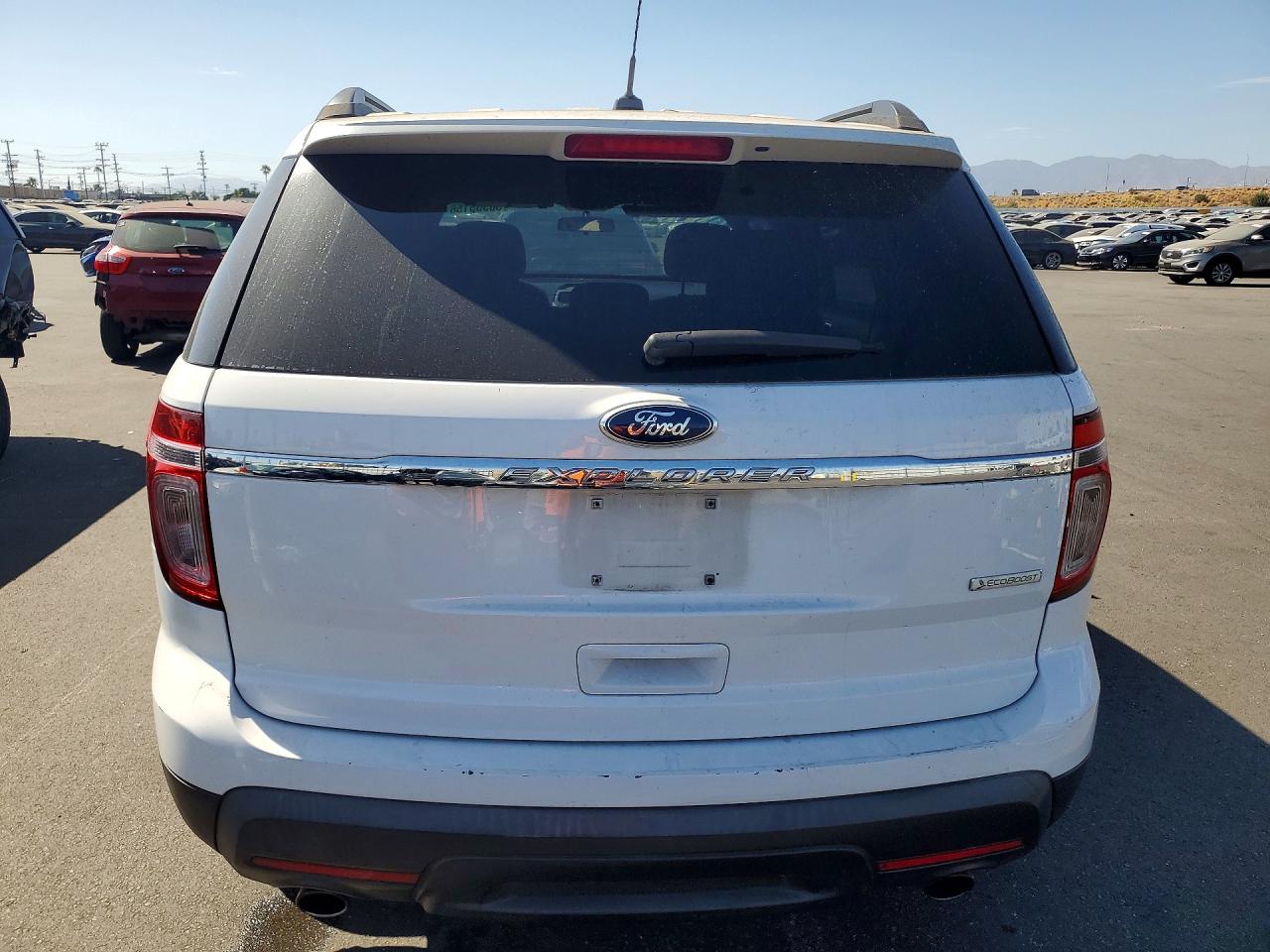 2014 Ford Explorer White vin: 1FM5K7B96EGA43952