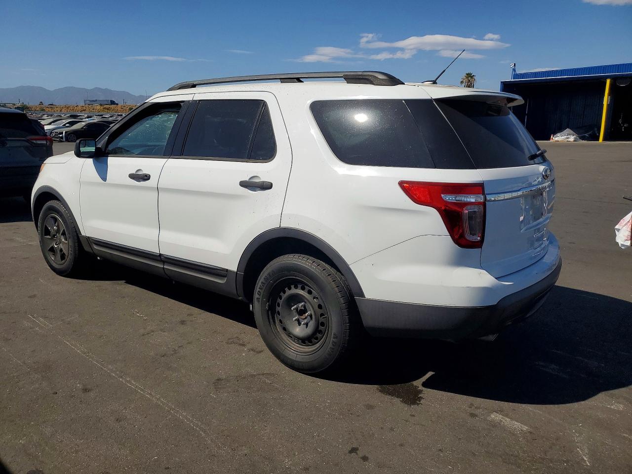 2014 Ford Explorer White vin: 1FM5K7B96EGA43952