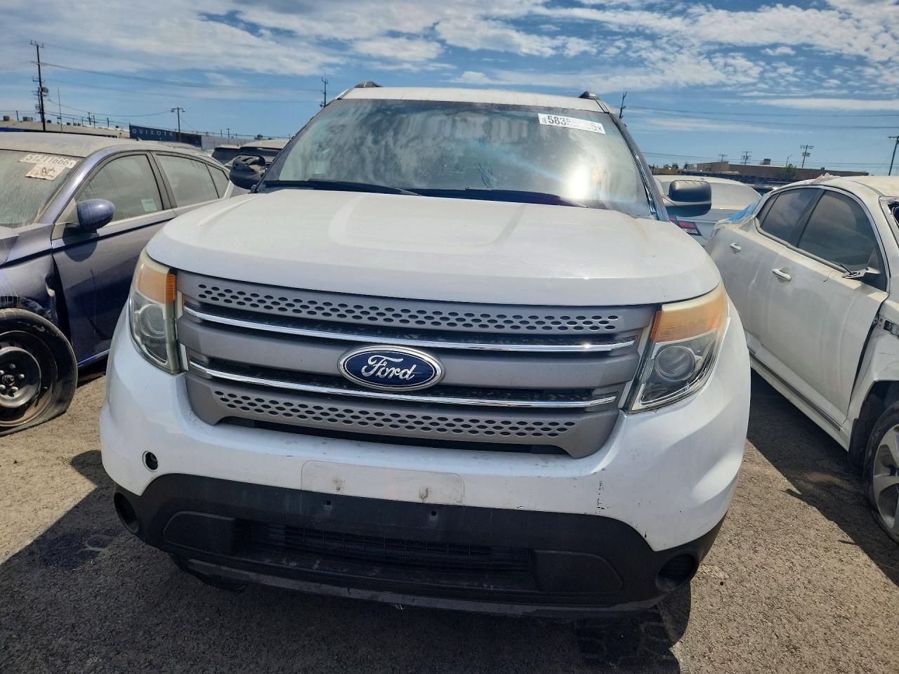 2014 Ford Explorer White vin: 1FM5K7B96EGA43952