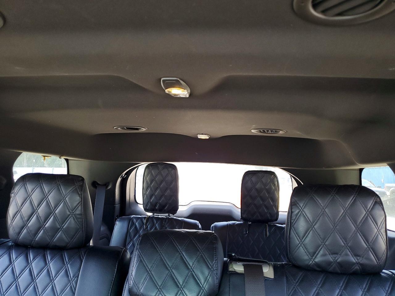 2015 Ford Explorer Красный vin: 1FM5K7B97FGB33015