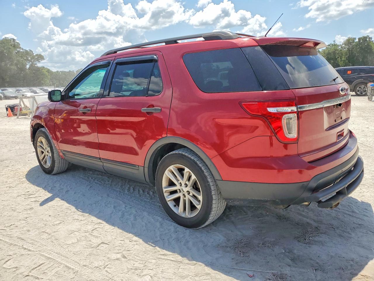 2015 Ford Explorer Красный vin: 1FM5K7B97FGB33015