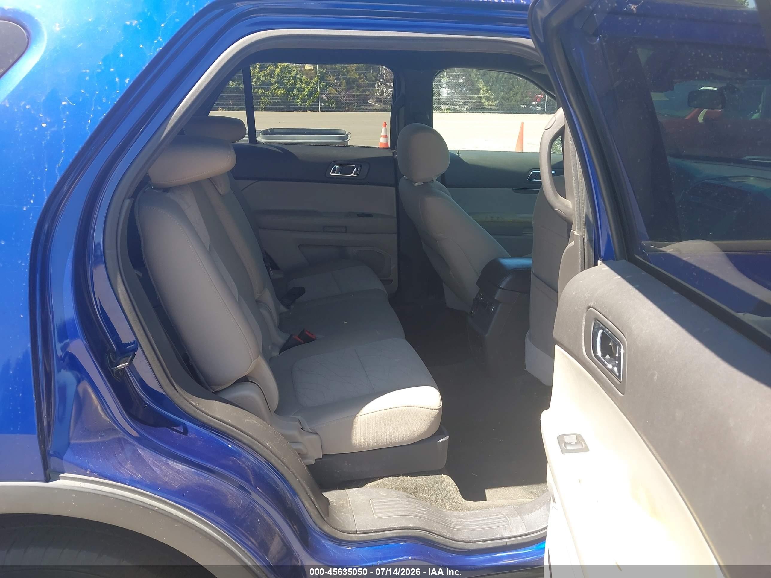 2013 Ford Explorer   Blue vin: 1FM5K7B99DGC00341