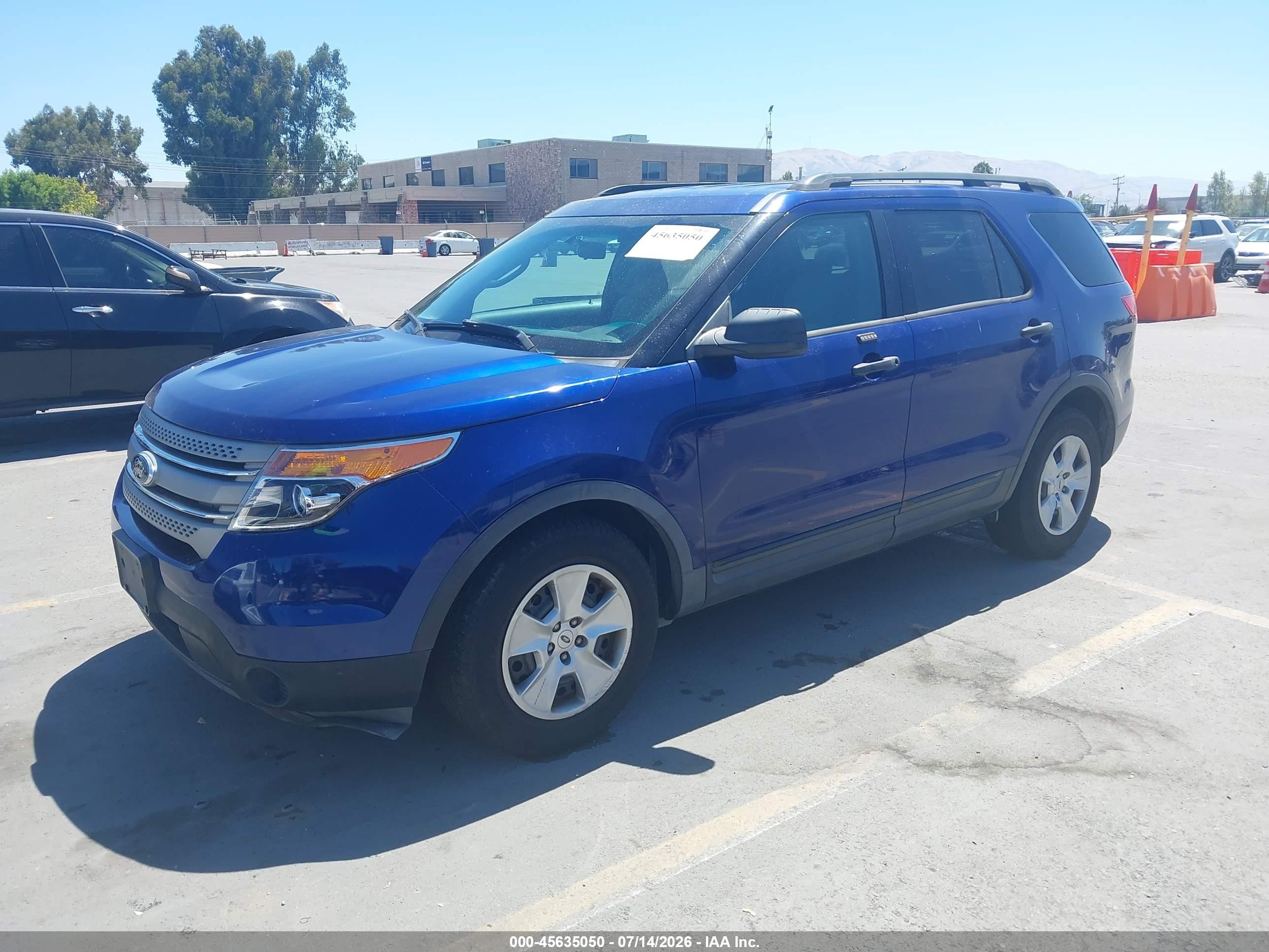 2013 Ford Explorer   Blue vin: 1FM5K7B99DGC00341