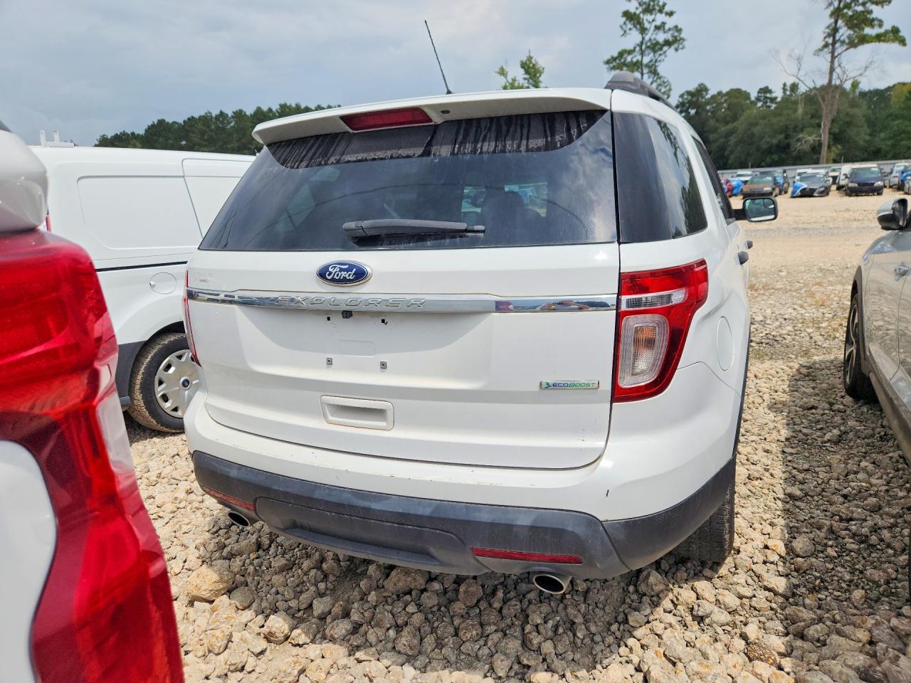 2015 Ford Explorer White vin: 1FM5K7B99FGB13686