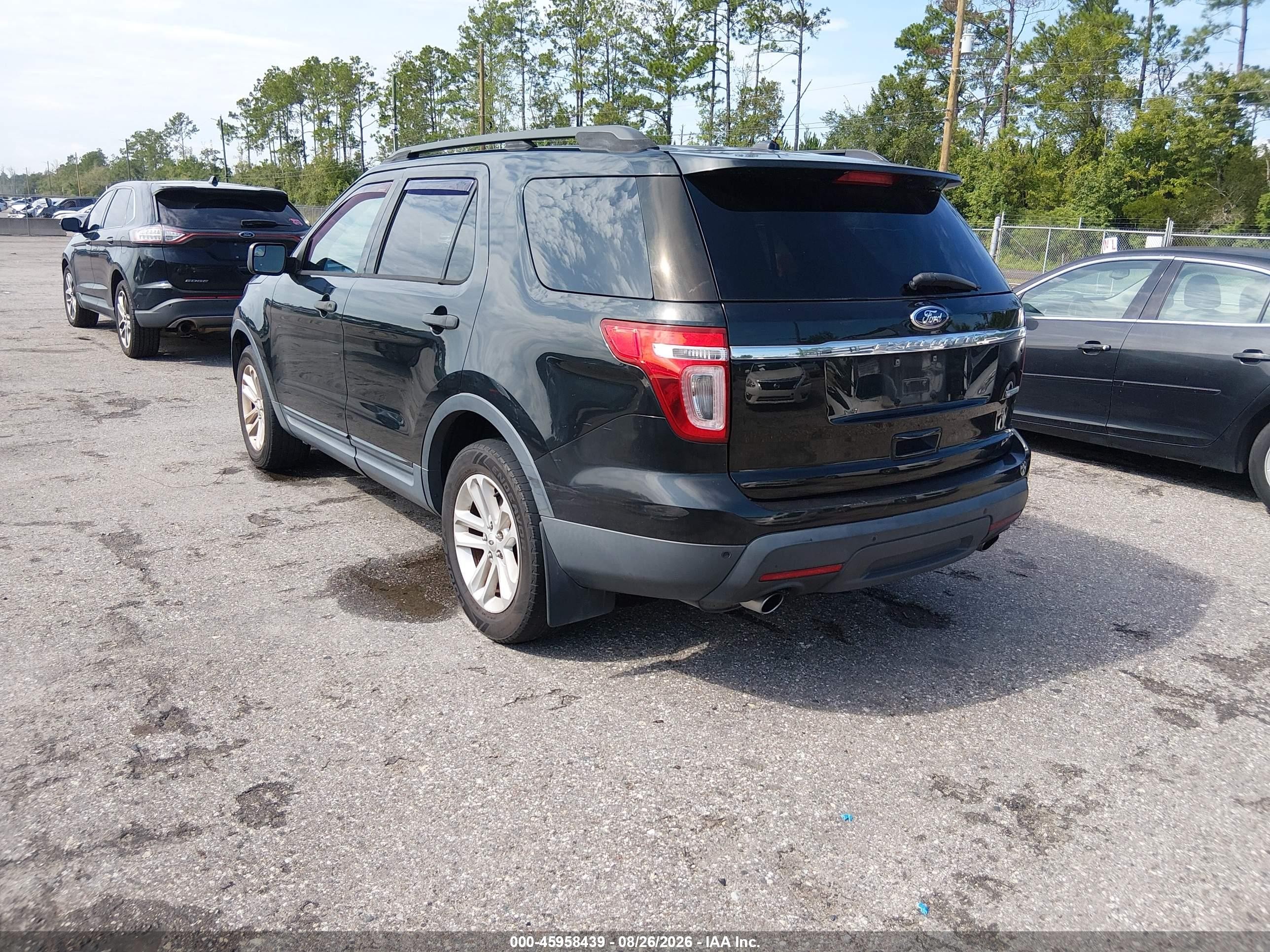 2015 Ford Explorer   Black vin: 1FM5K7B99FGC16963