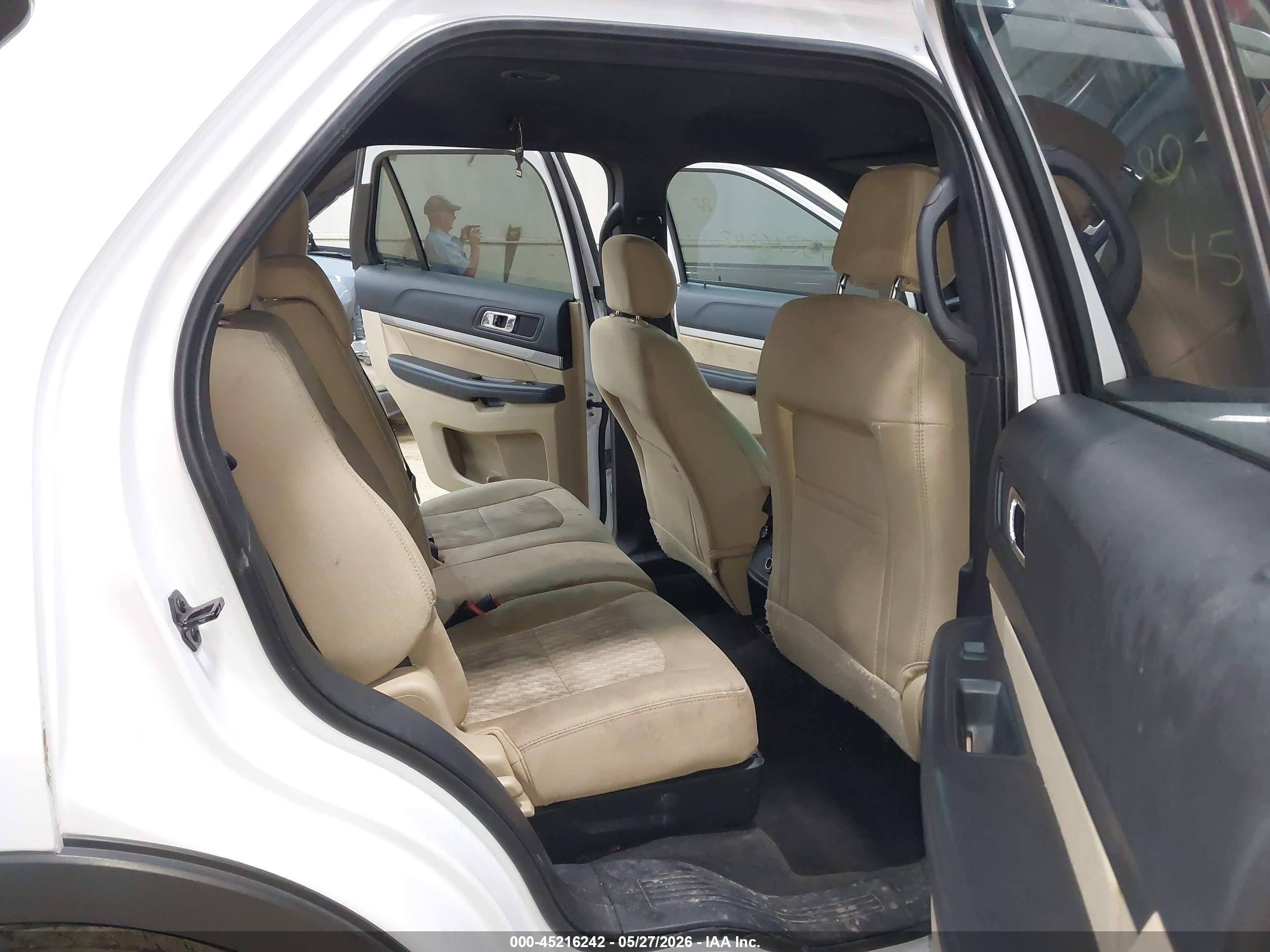 2017 Ford Explorer   White vin: 1FM5K7BH5HGA21758
