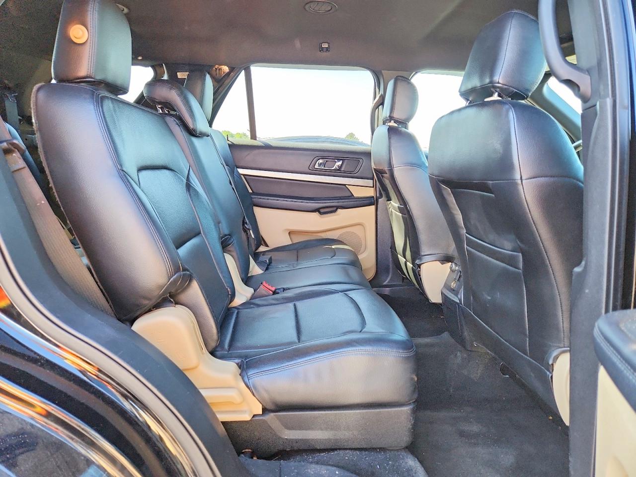 2017 Ford Explorer Black vin: 1FM5K7BH9HGC83234