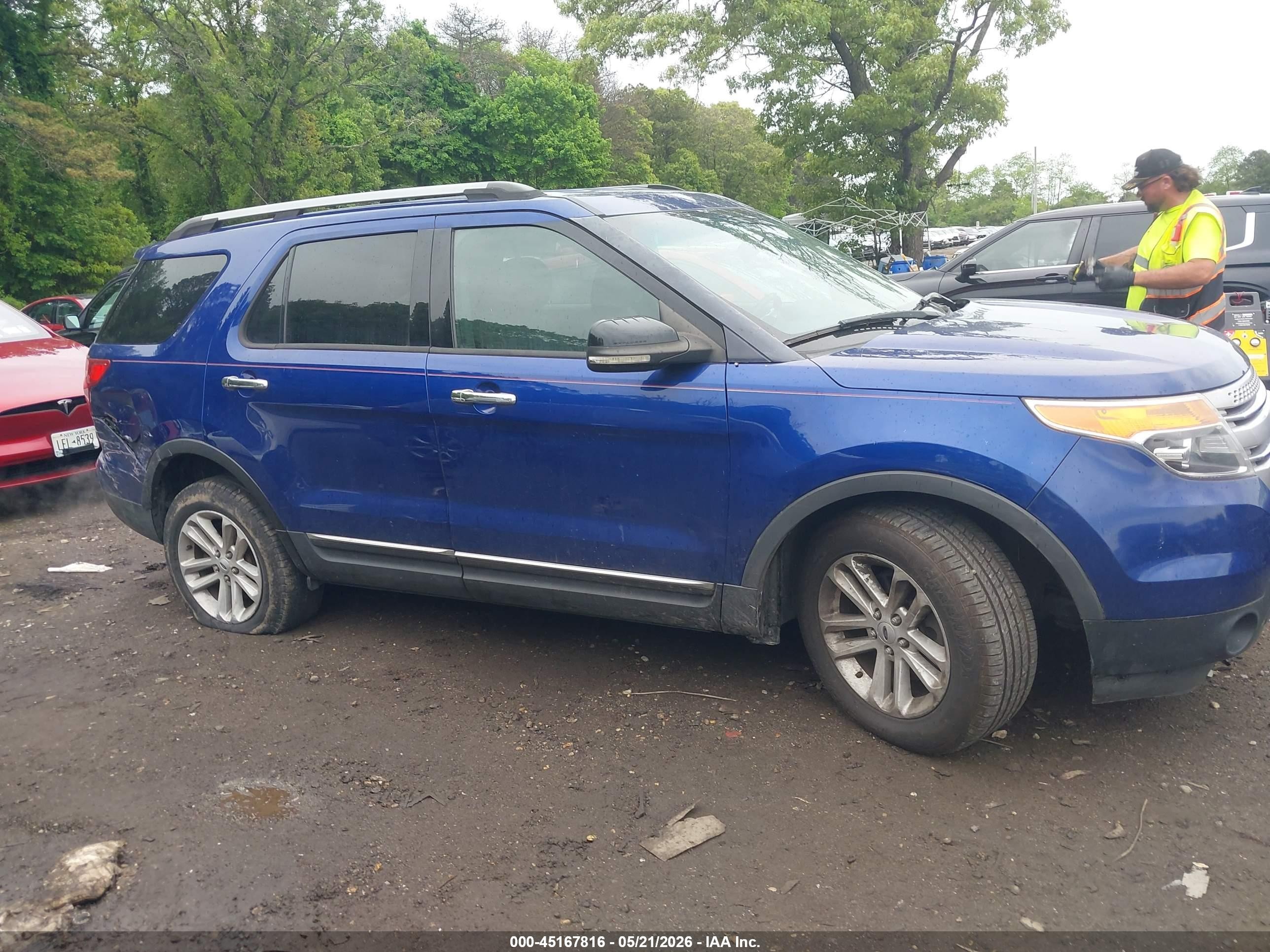 2013 Ford Explorer Xlt Blue vin: 1FM5K7D80DGA58627