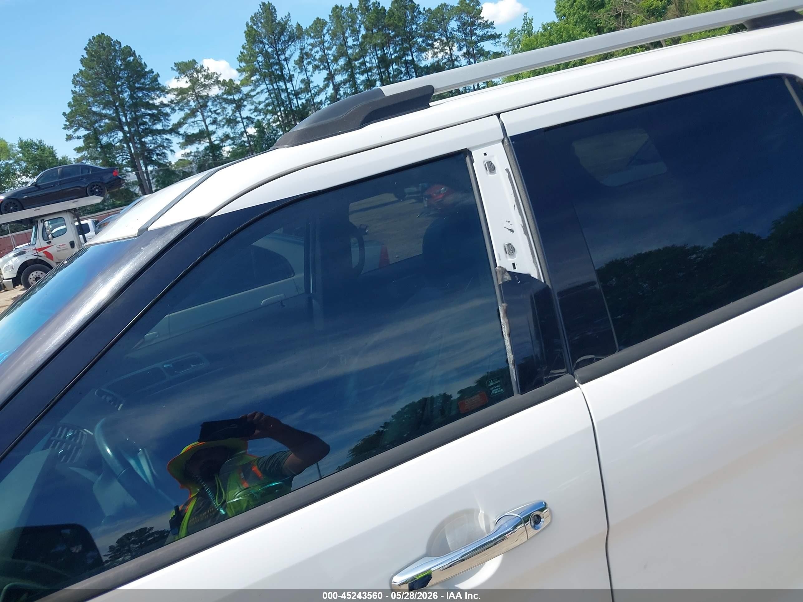 2013 Ford Explorer Xlt White vin: 1FM5K7D80DGA83821