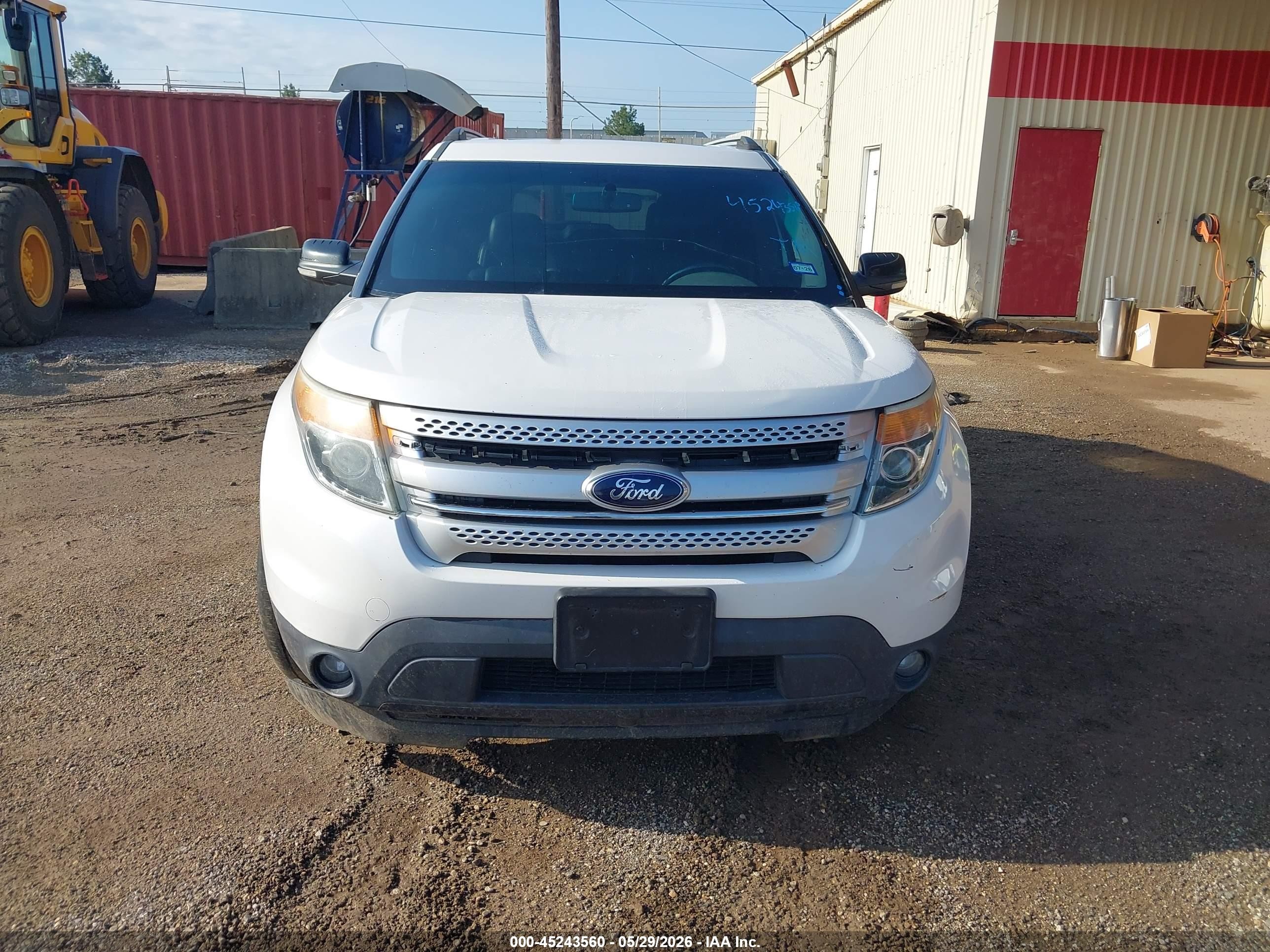 2013 Ford Explorer Xlt White vin: 1FM5K7D80DGA83821
