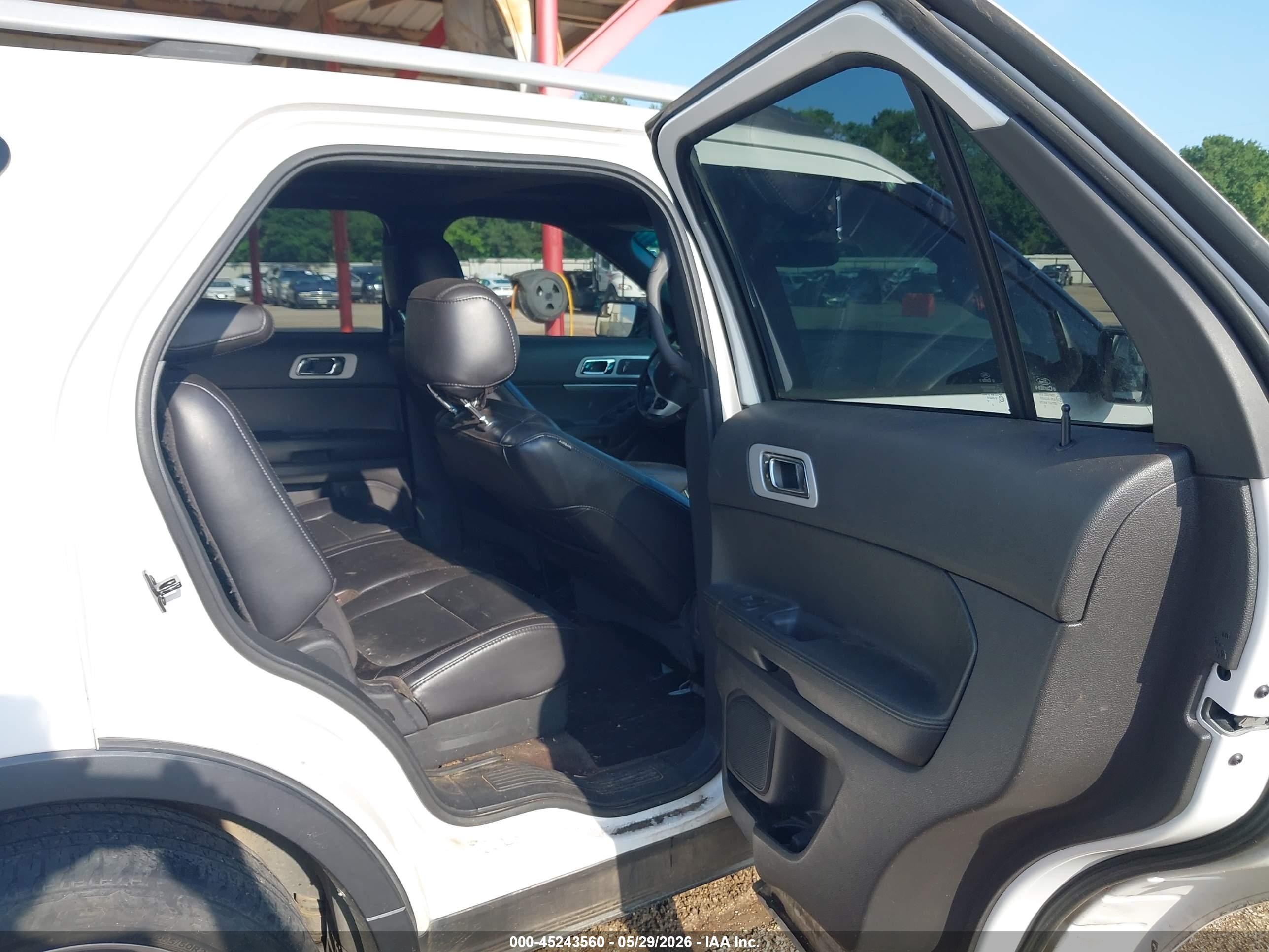 2013 Ford Explorer Xlt White vin: 1FM5K7D80DGA83821