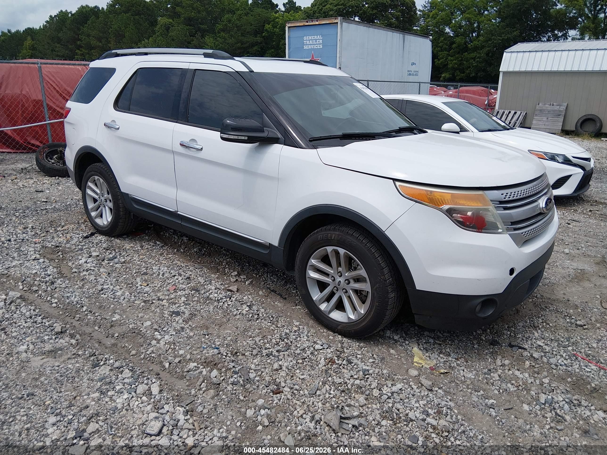 2013 Ford Explorer Xlt White vin: 1FM5K7D80DGB67959