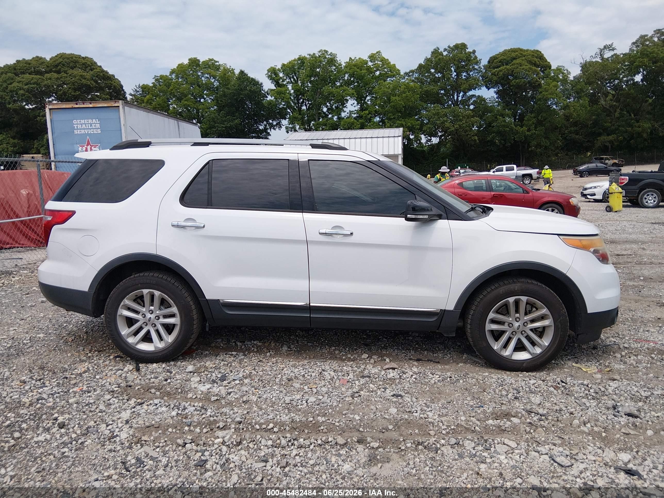 2013 Ford Explorer Xlt Белый vin: 1FM5K7D80DGB67959