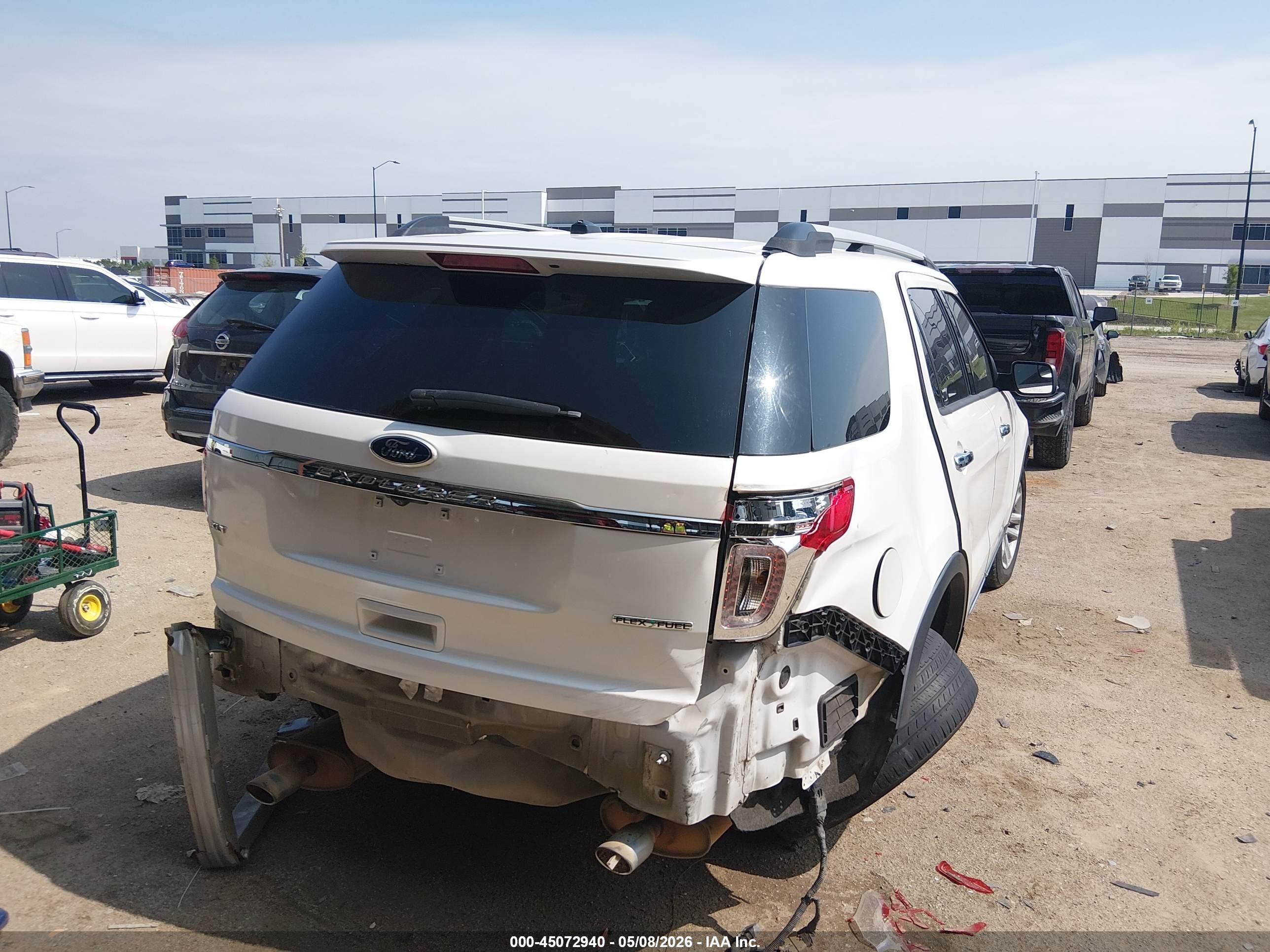 2013 Ford Explorer Xlt White vin: 1FM5K7D80DGC19588