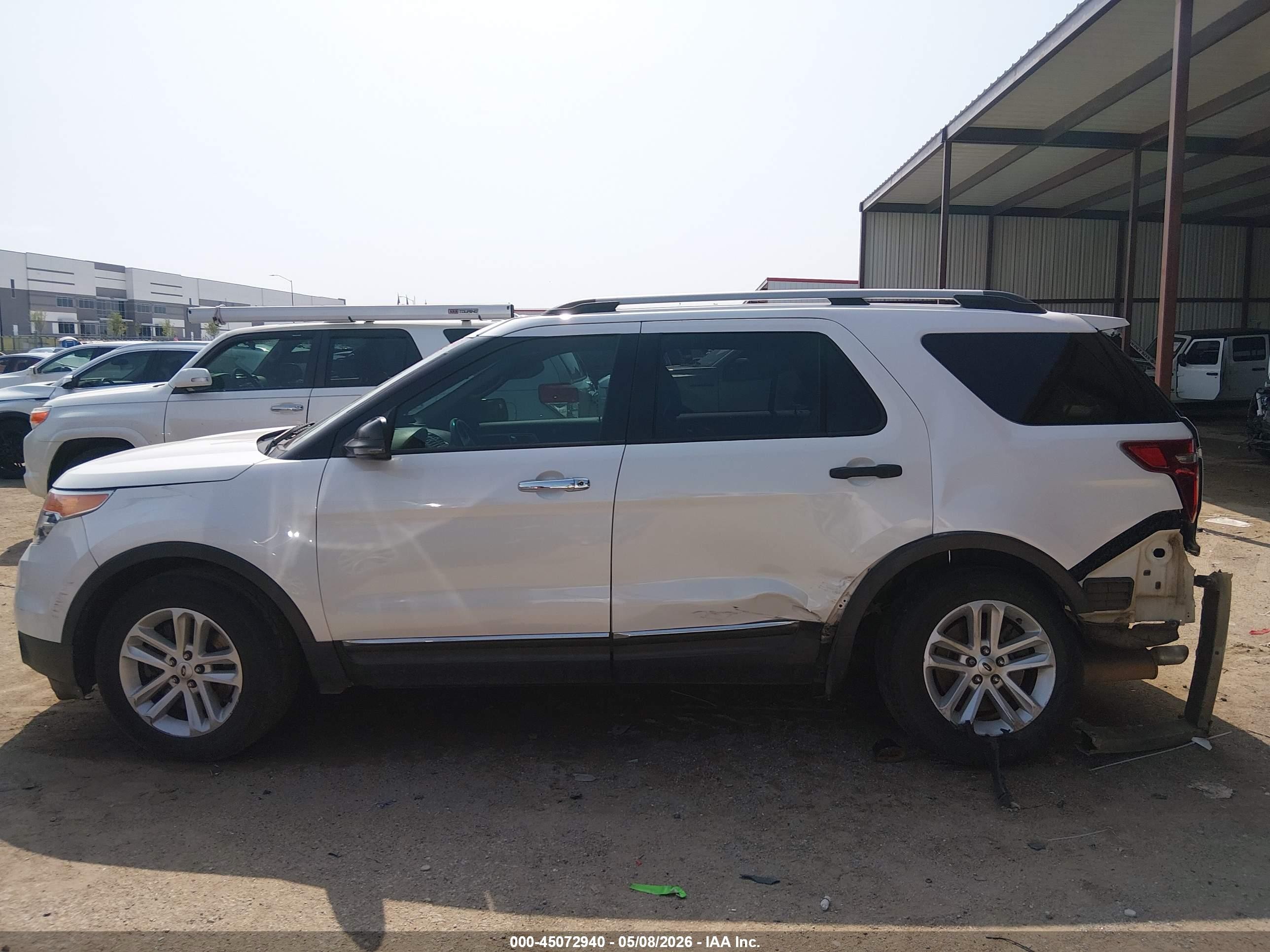 2013 Ford Explorer Xlt White vin: 1FM5K7D80DGC19588