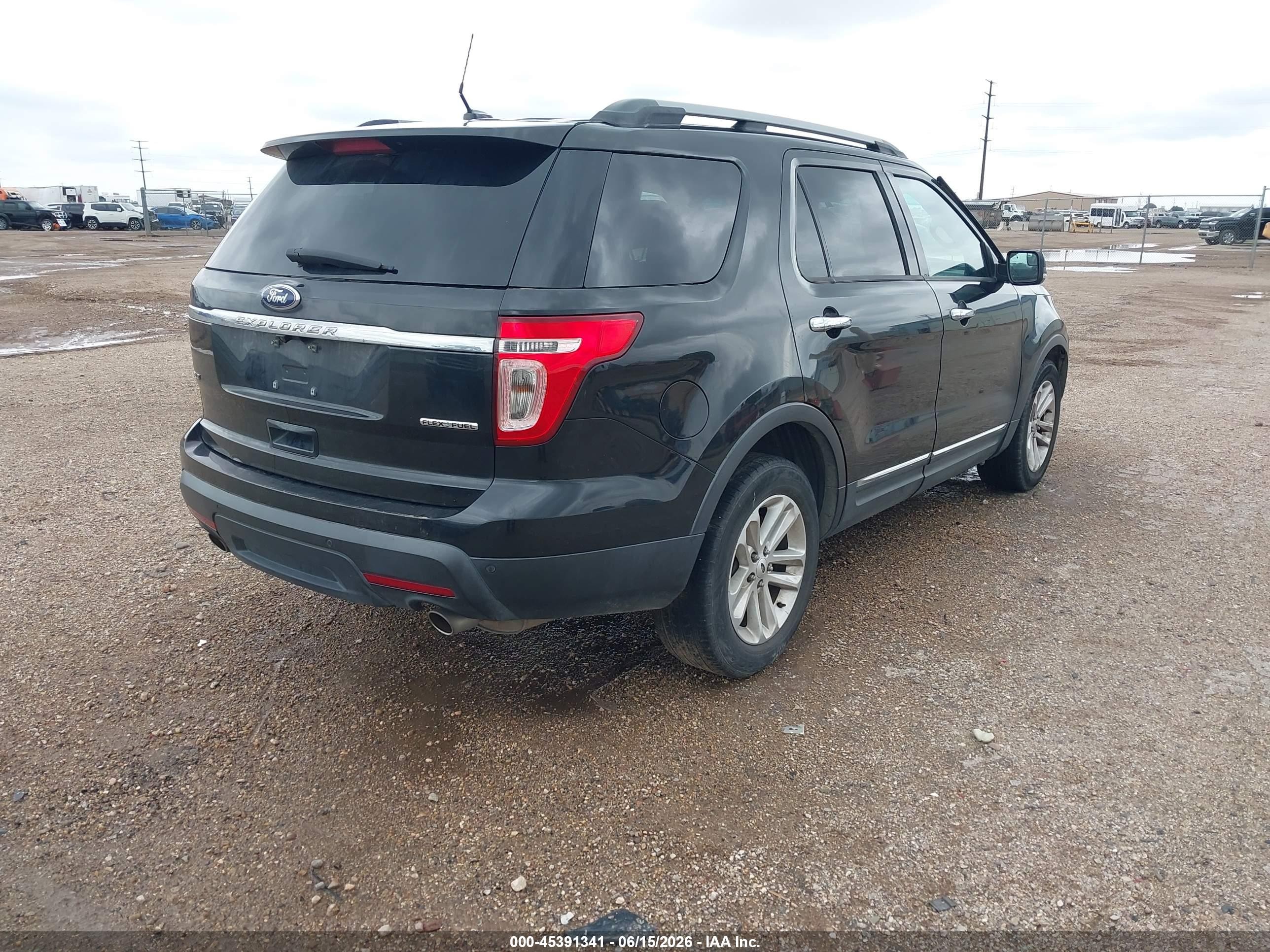 2013 Ford Explorer Xlt Черный vin: 1FM5K7D80DGC92959