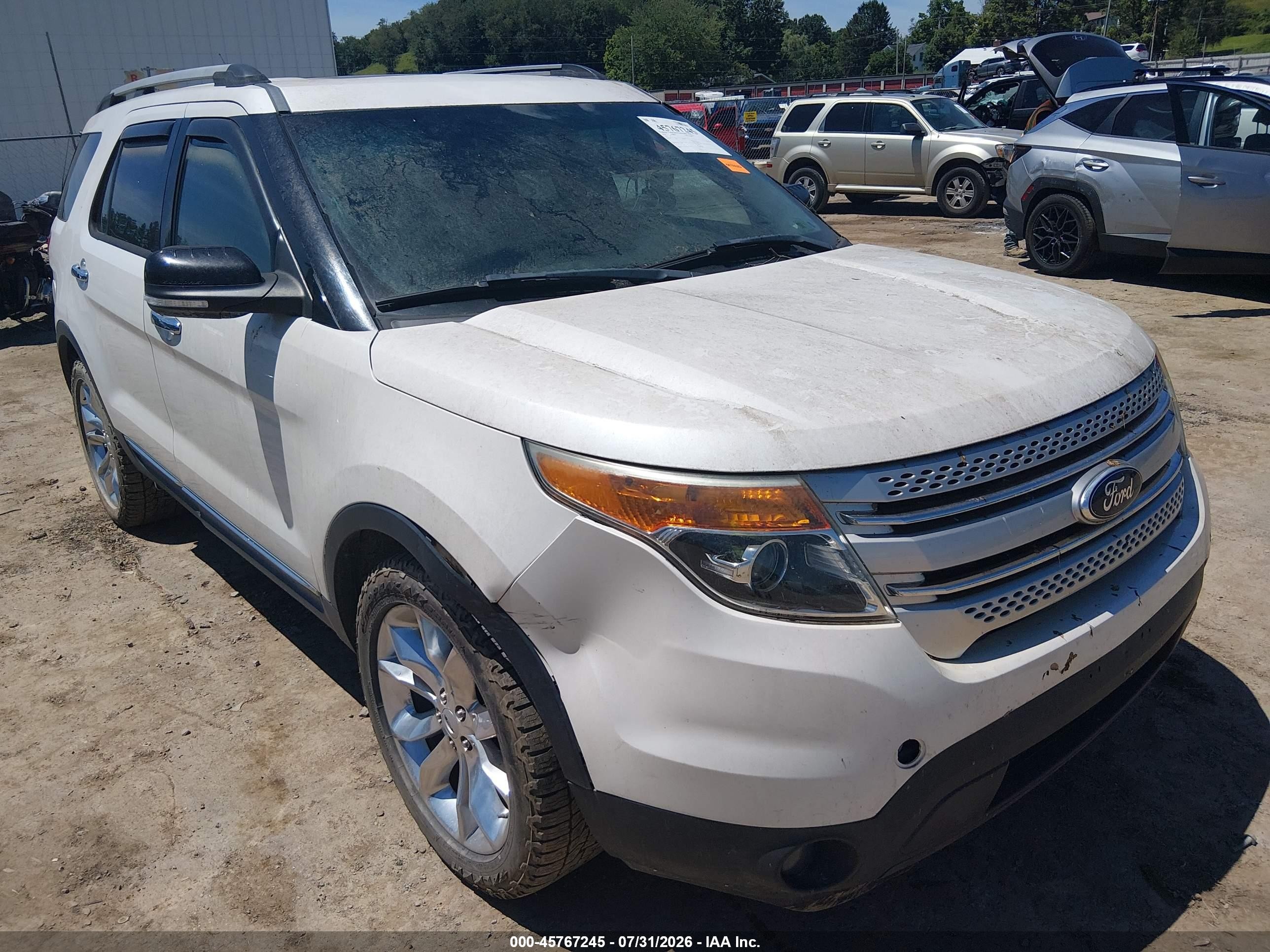 2014 Ford Explorer Xlt White vin: 1FM5K7D80EGA62792