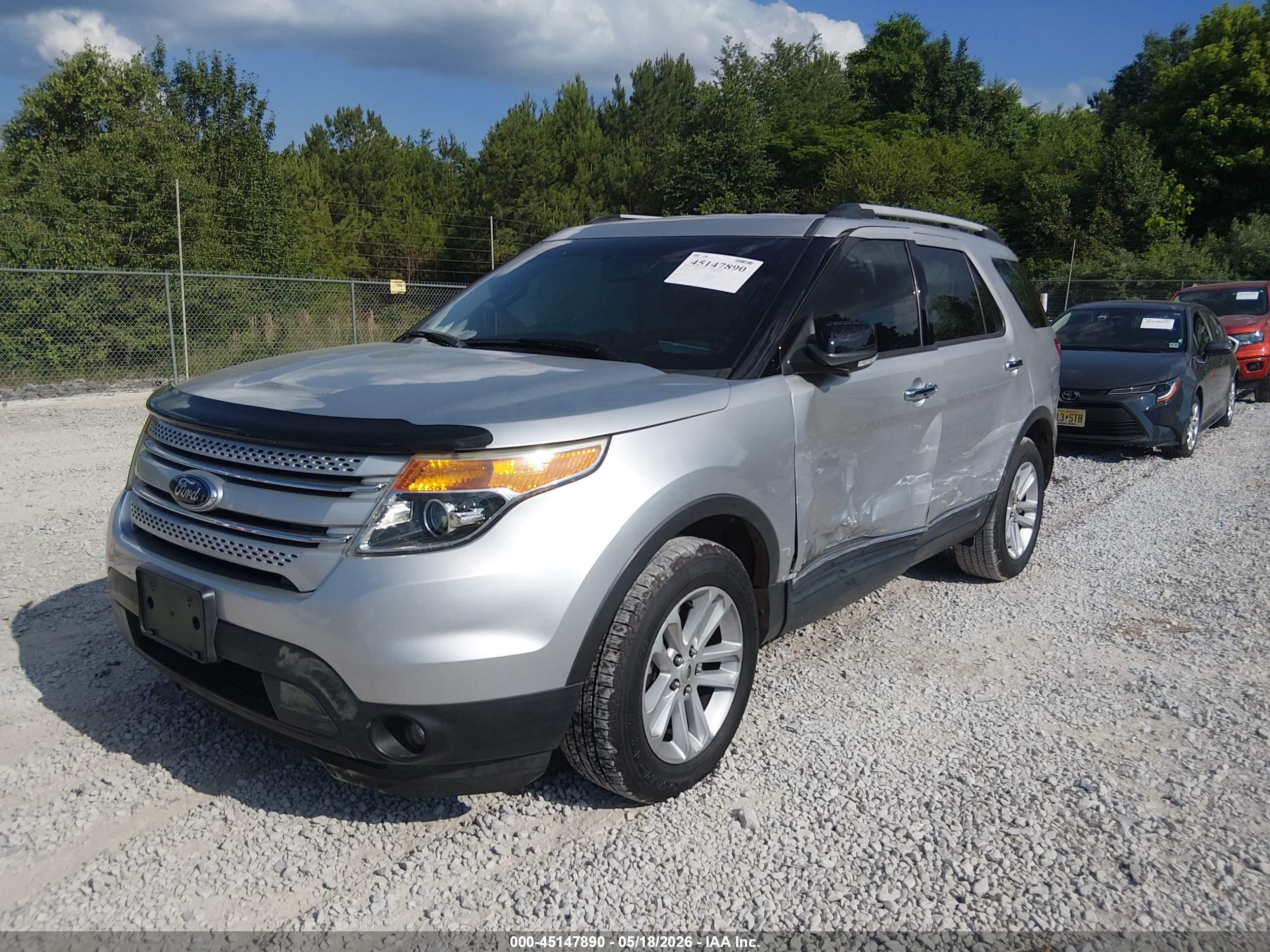2014 Ford Explorer Xlt Silver vin: 1FM5K7D80EGA97428