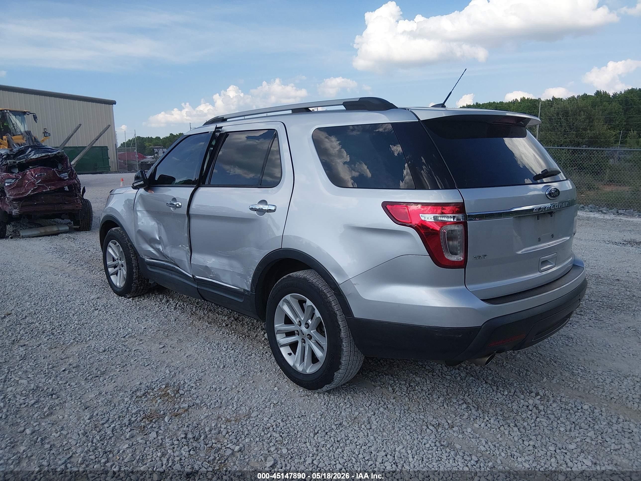 2014 Ford Explorer Xlt Silver vin: 1FM5K7D80EGA97428