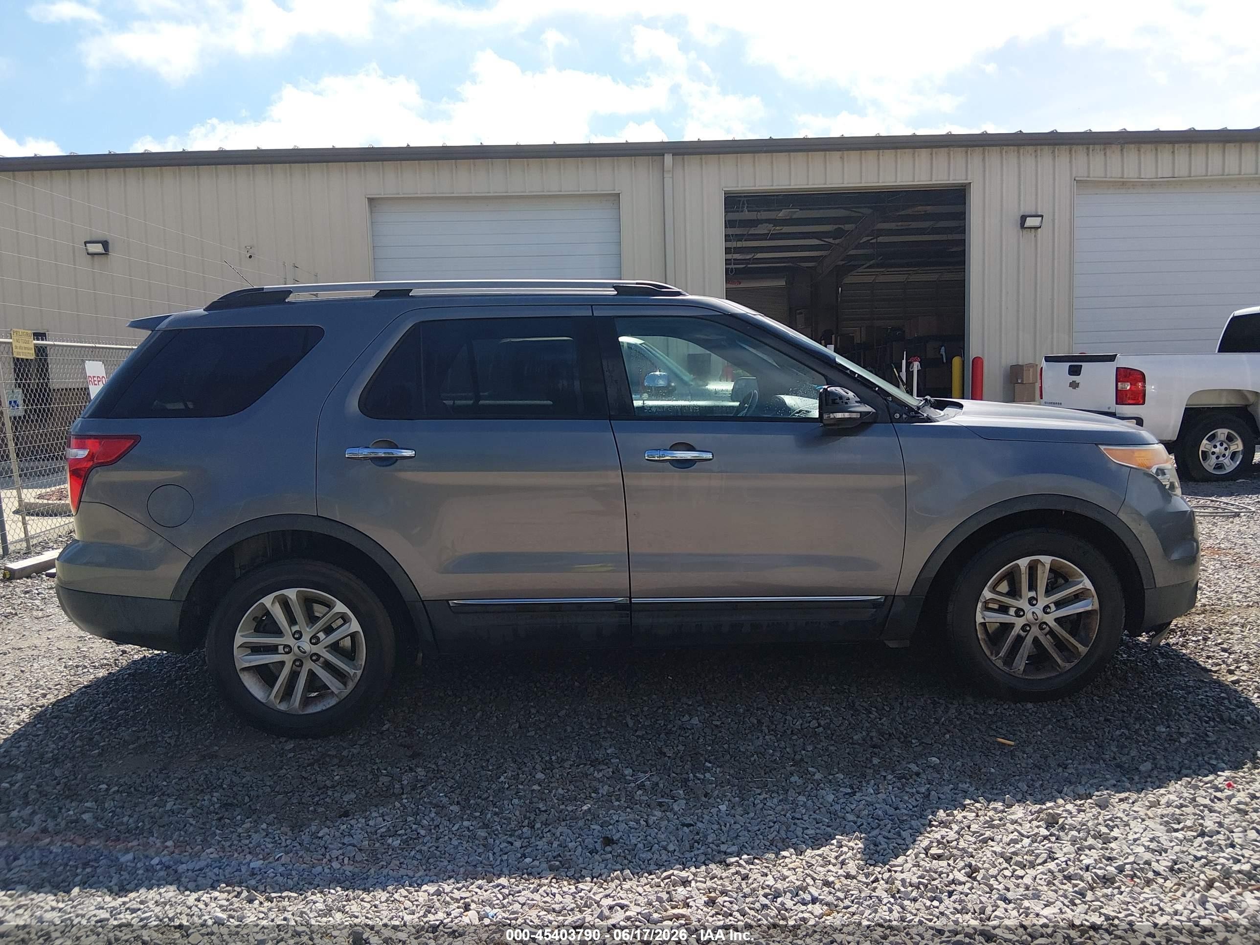 2014 Ford Explorer Xlt Gray vin: 1FM5K7D80EGA99552