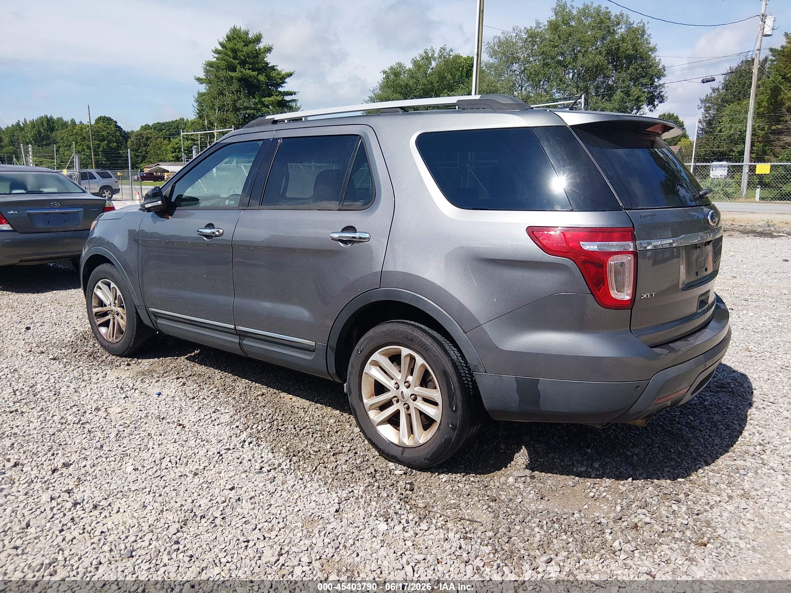 2014 Ford Explorer Xlt Gray vin: 1FM5K7D80EGA99552