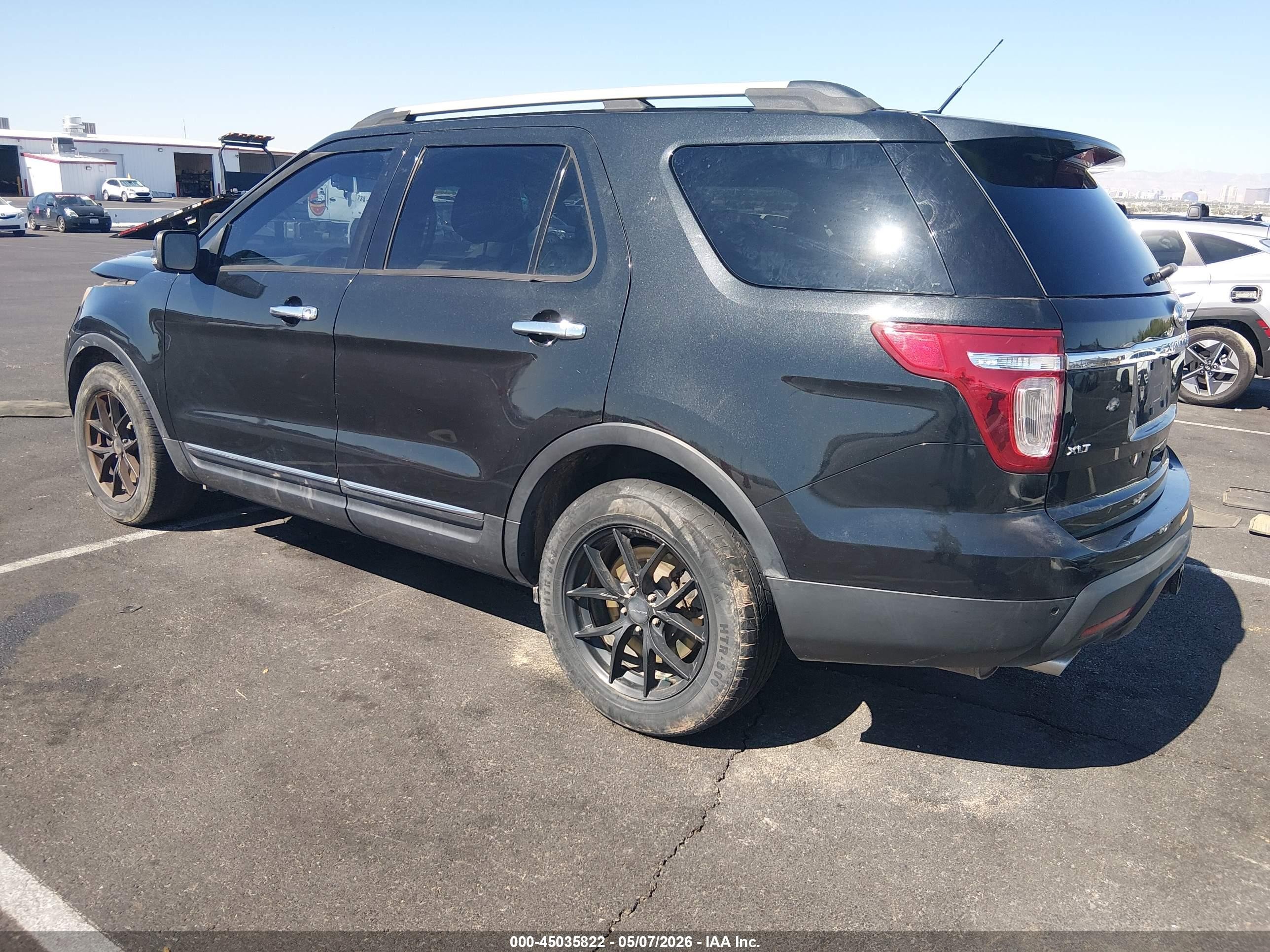 2015 Ford Explorer Xlt Черный vin: 1FM5K7D80FGA45735