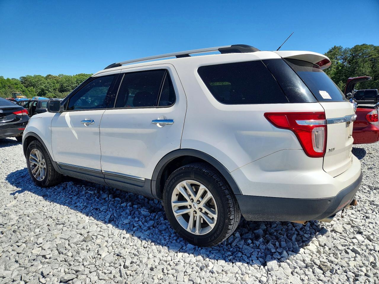 2015 Ford Explorer Xlt White vin: 1FM5K7D80FGA82333