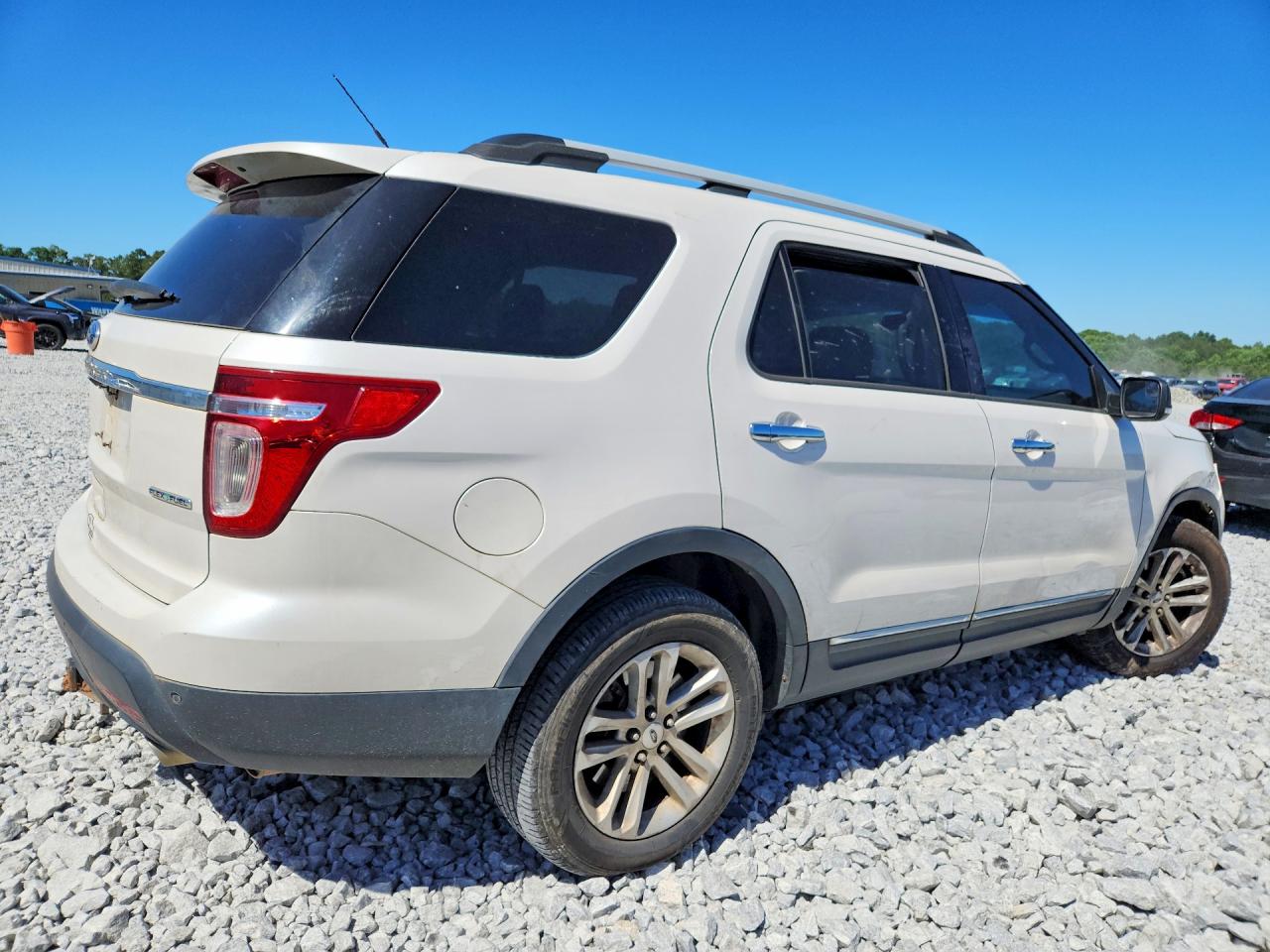 2015 Ford Explorer Xlt White vin: 1FM5K7D80FGA82333