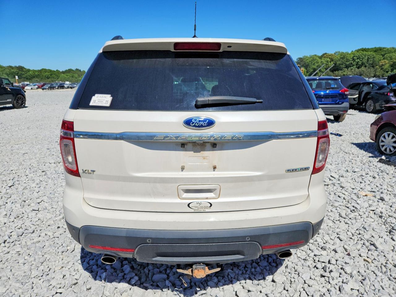 2015 Ford Explorer Xlt White vin: 1FM5K7D80FGA82333