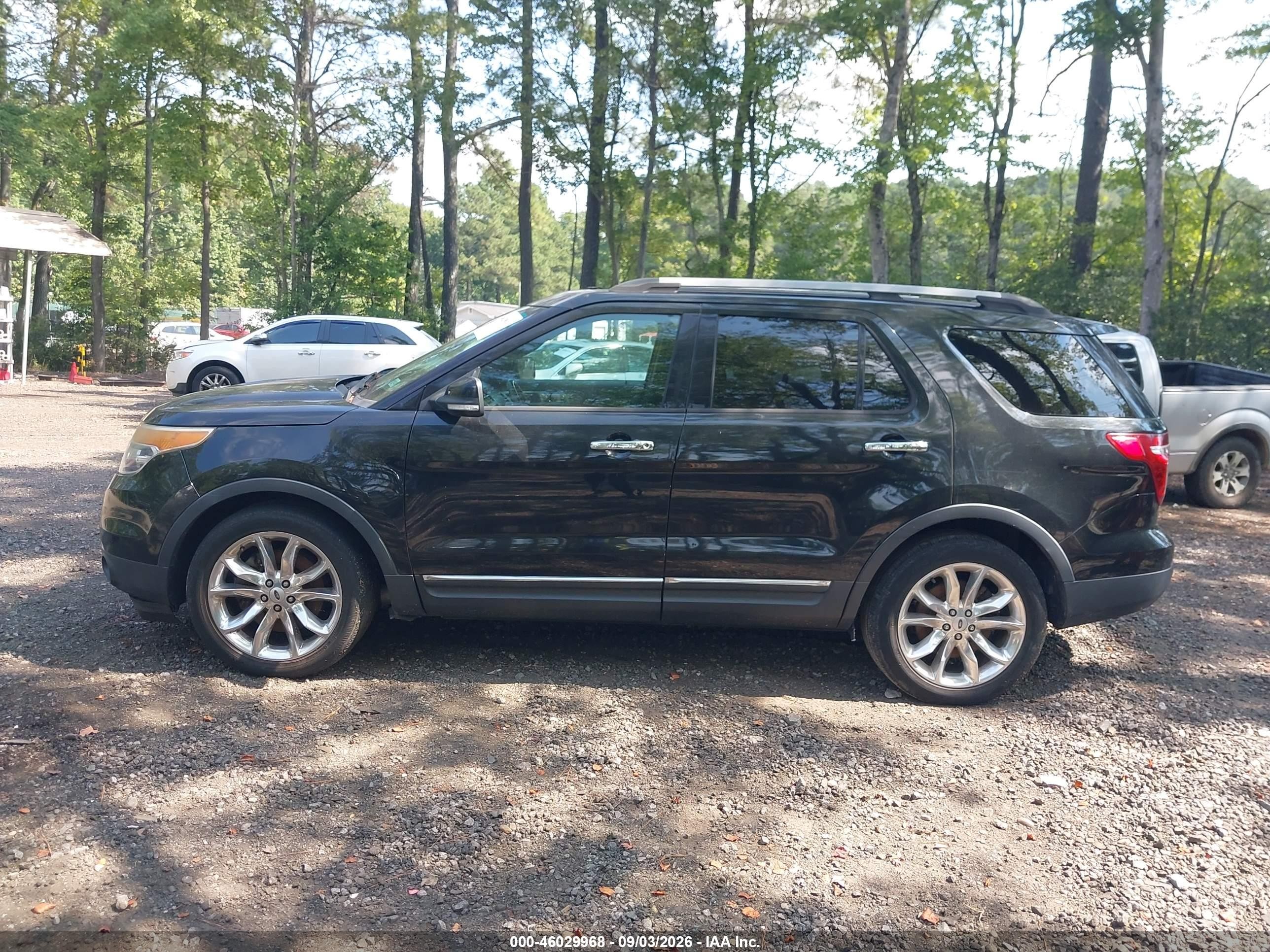 2015 Ford Explorer Xlt Серый vin: 1FM5K7D80FGA84759