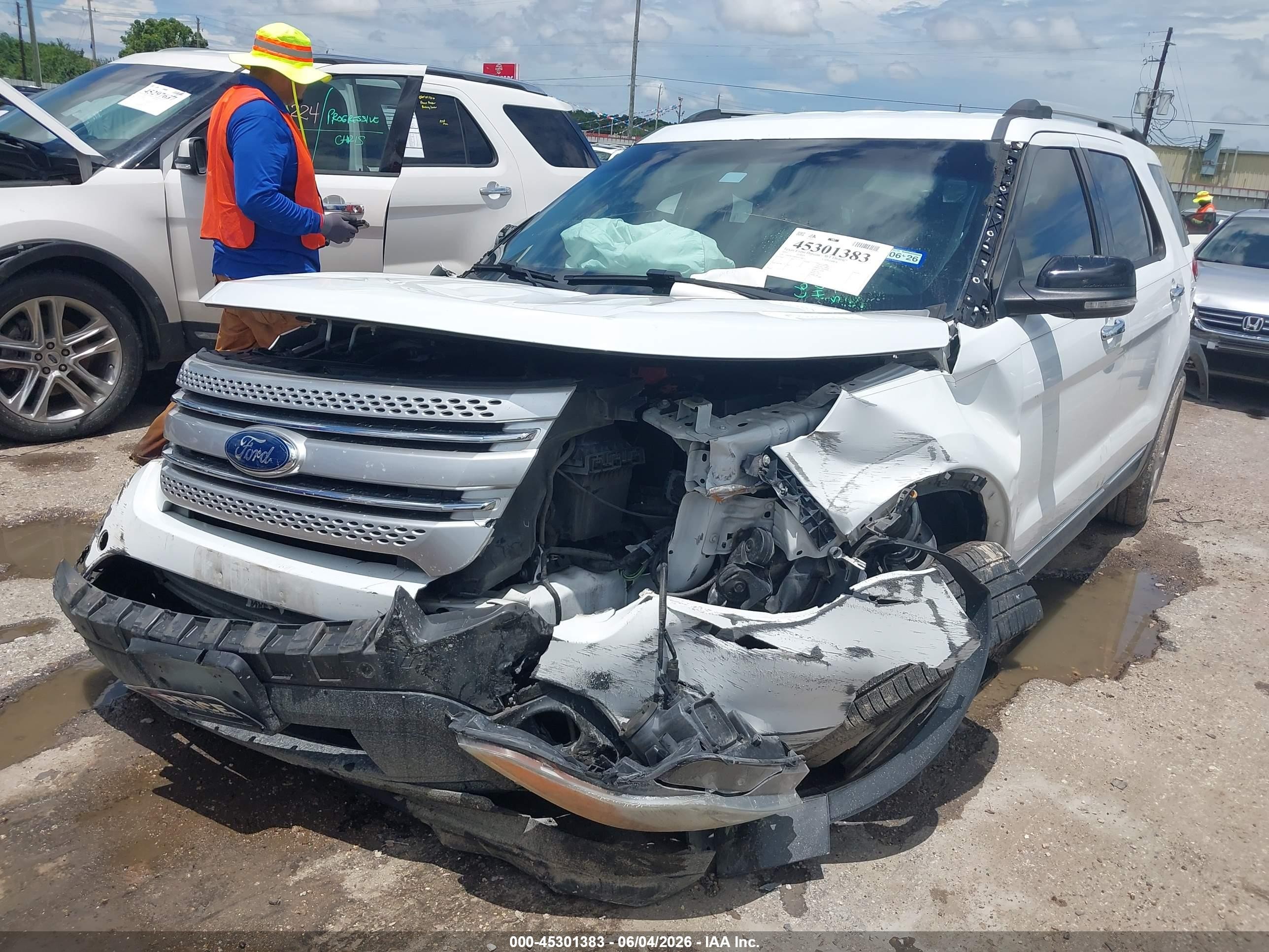 2015 Ford Explorer Xlt White vin: 1FM5K7D80FGC48852