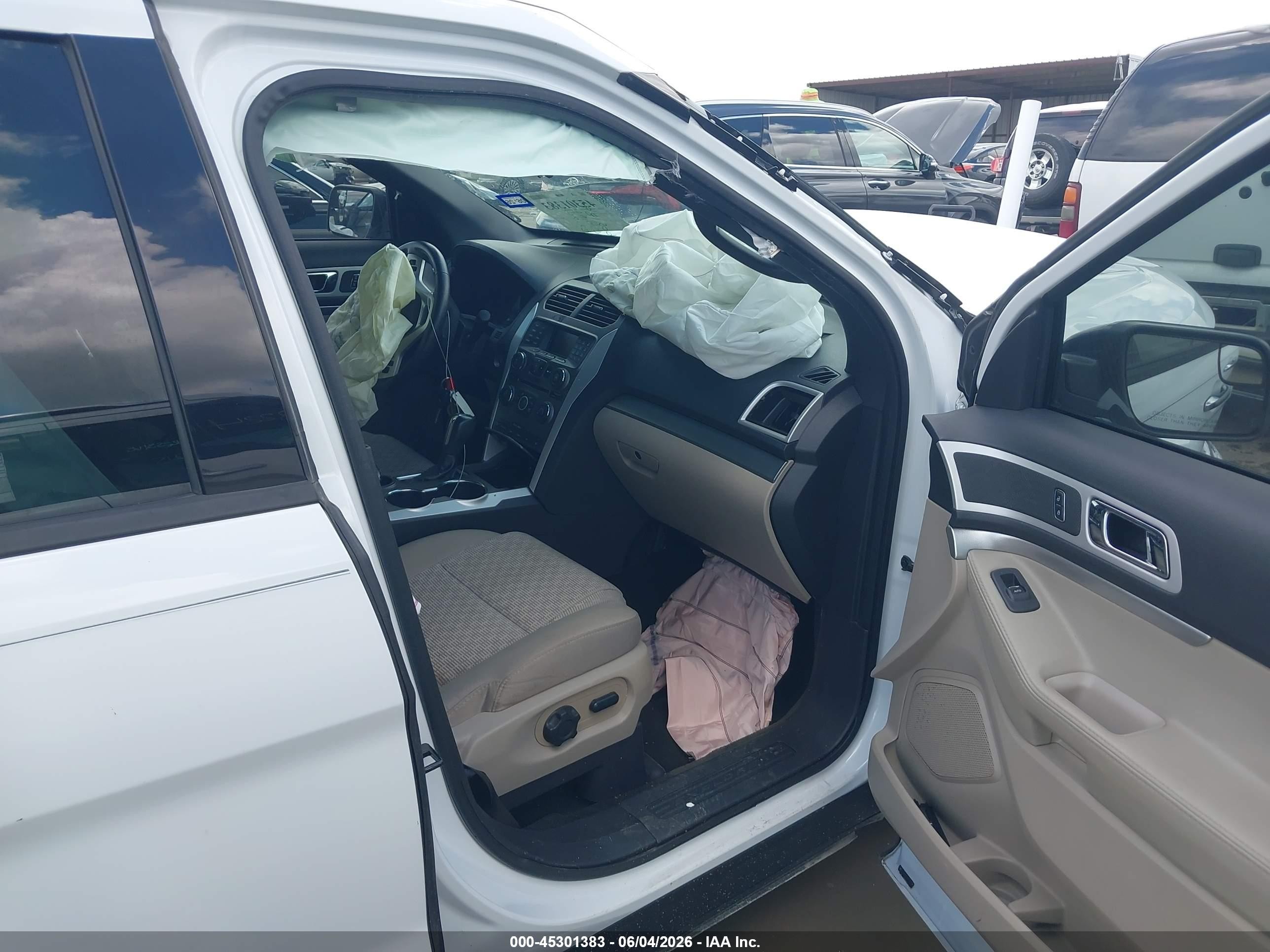 2015 Ford Explorer Xlt White vin: 1FM5K7D80FGC48852