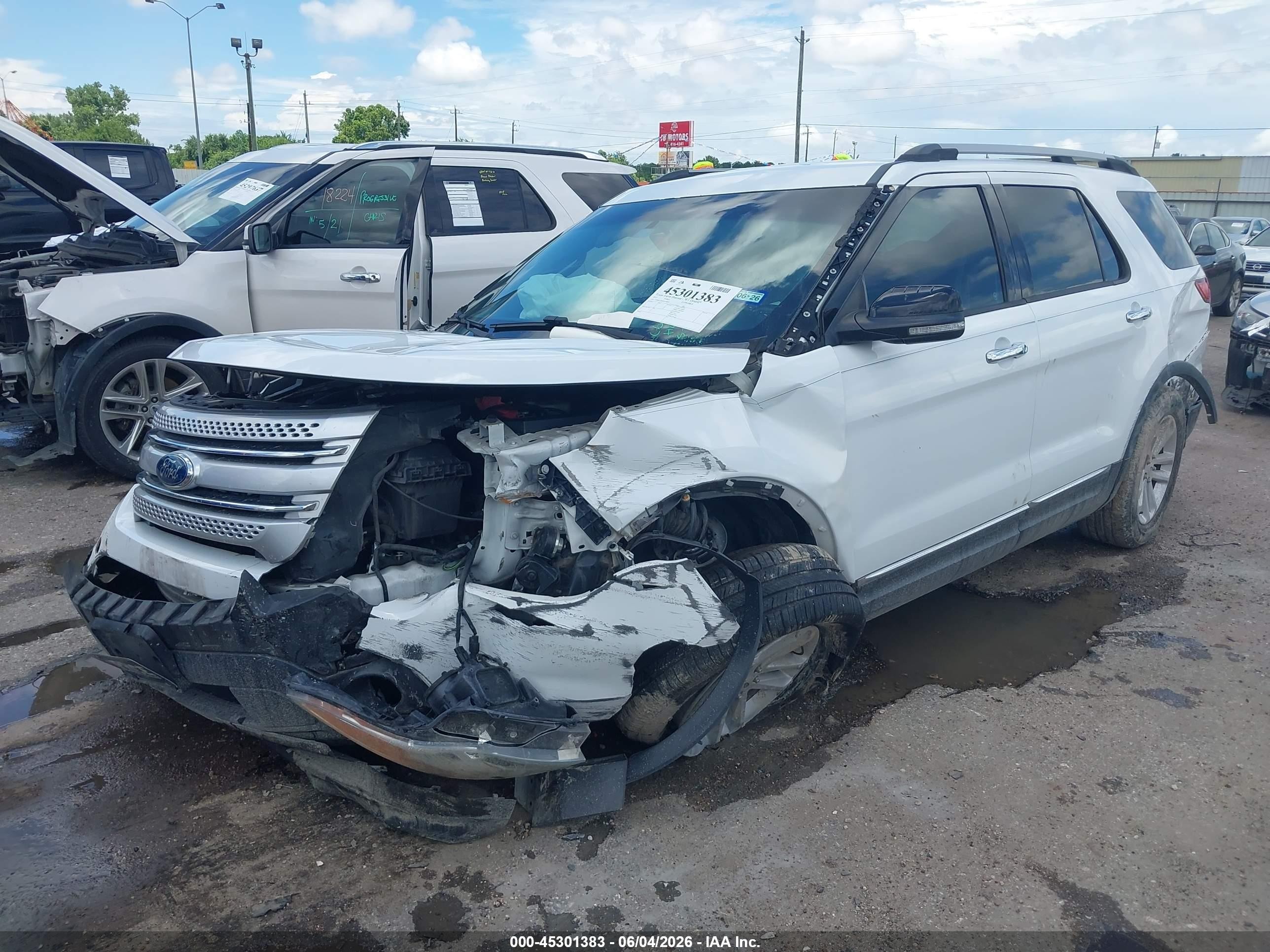 2015 Ford Explorer Xlt White vin: 1FM5K7D80FGC48852