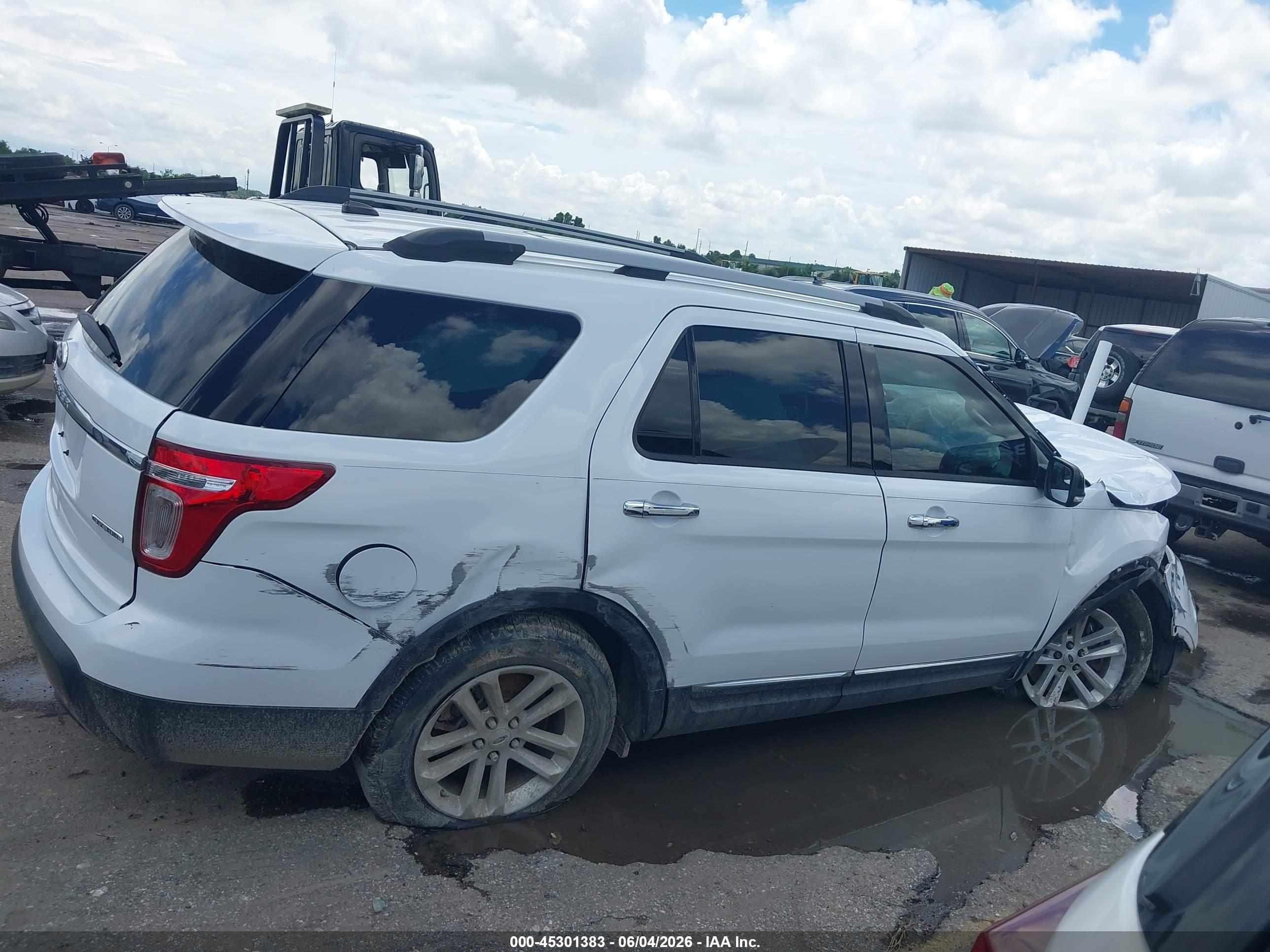 2015 Ford Explorer Xlt White vin: 1FM5K7D80FGC48852