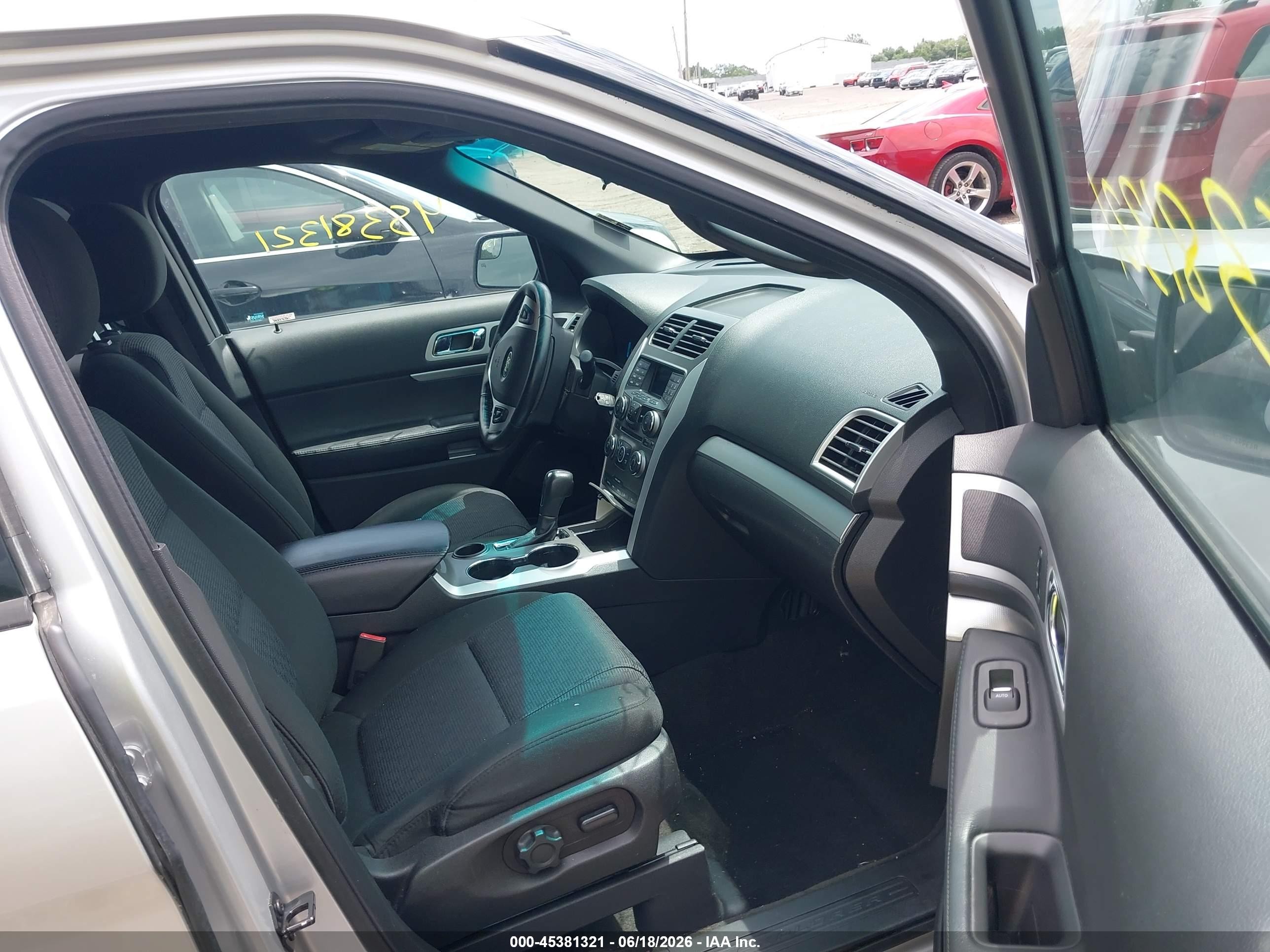 2015 Ford Explorer Xlt Silver vin: 1FM5K7D80FGC60676